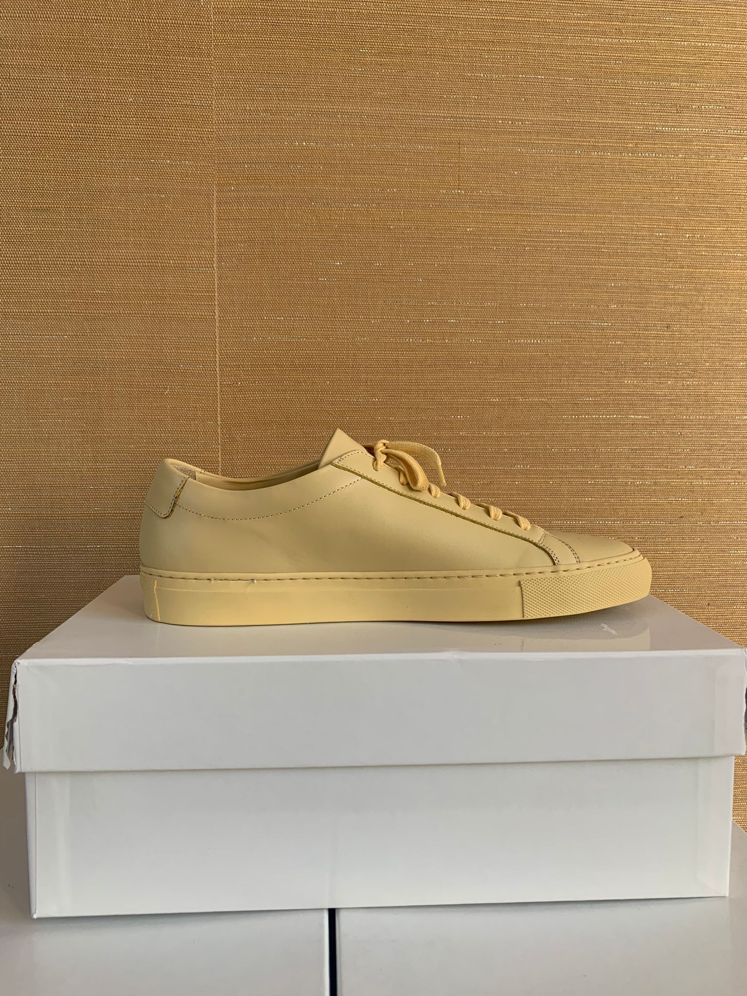 Common Projects Low Achilles Sneakers in Yellow Size US 8 / EU 41 - 8 Thumbnail