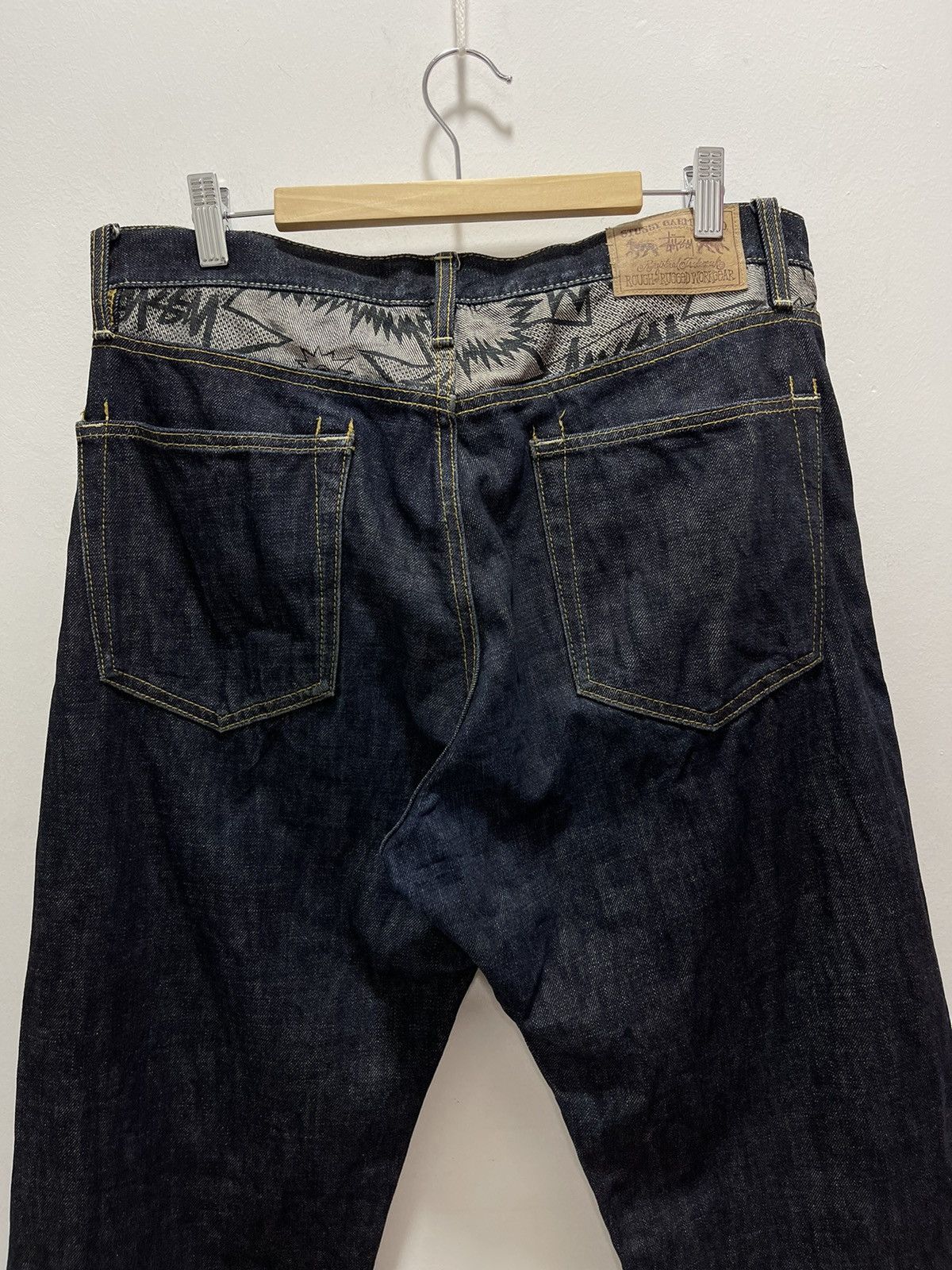 Stussy VINTAGE STUSSY ROUGH ART DESIGN DISTRESSED DENIM JEANS Size US 32 / EU 48 - 12 Thumbnail