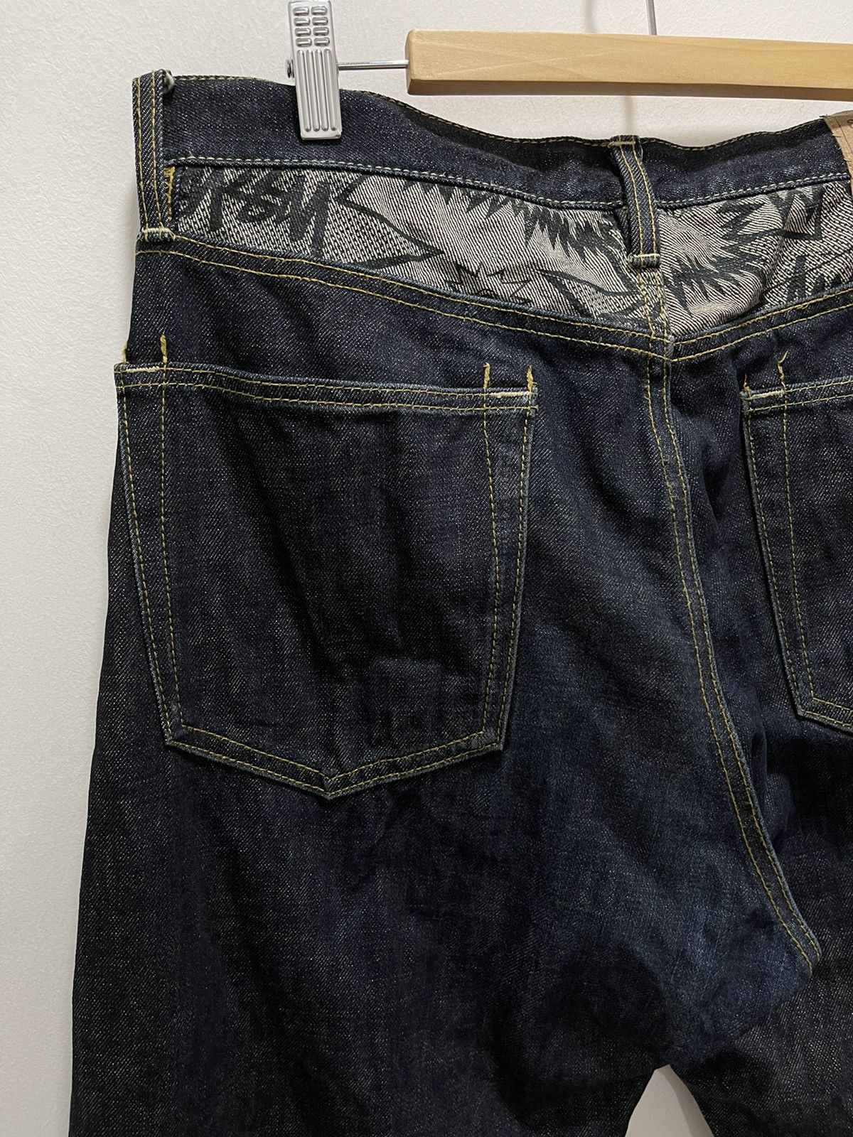 Stussy VINTAGE STUSSY ROUGH ART DESIGN DISTRESSED DENIM JEANS Size US 32 / EU 48 - 11 Thumbnail