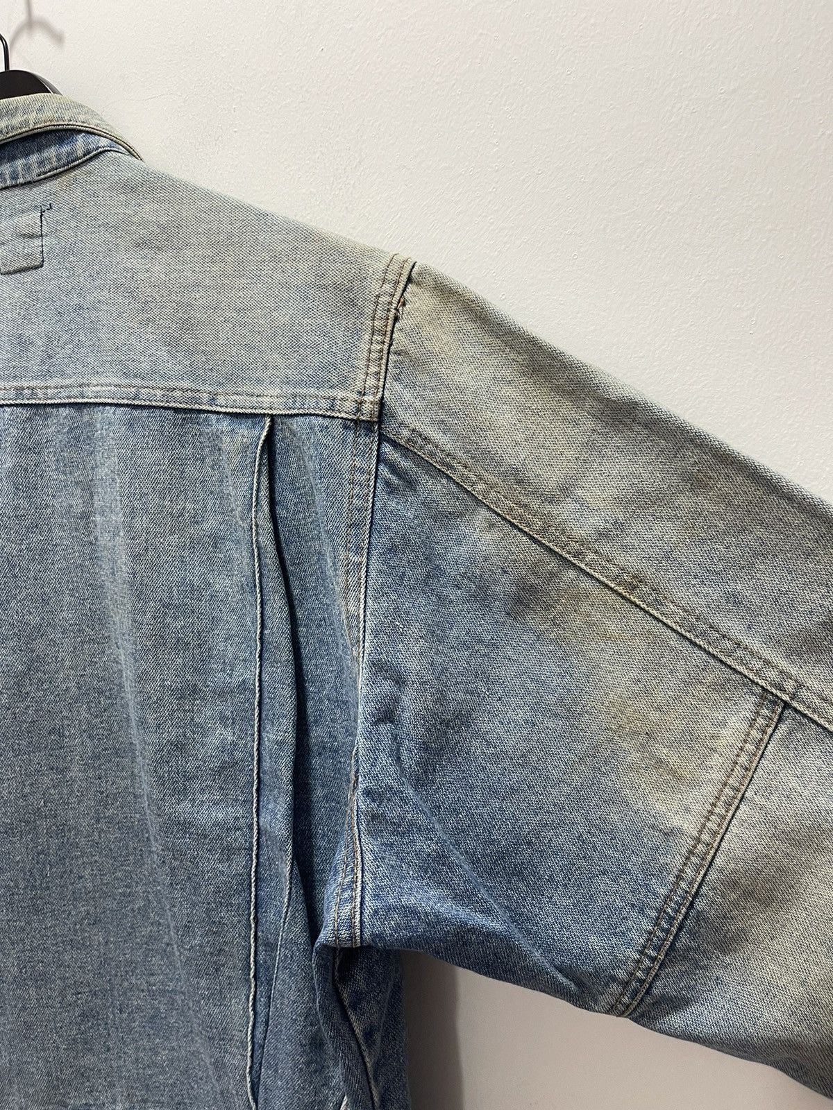 Japanese Brand JAPANESE BRAND TRUCKER KANYE STYLE DISTRESSED DENIM JACKET Size US M / EU 48-50 / 2 - 10 Thumbnail