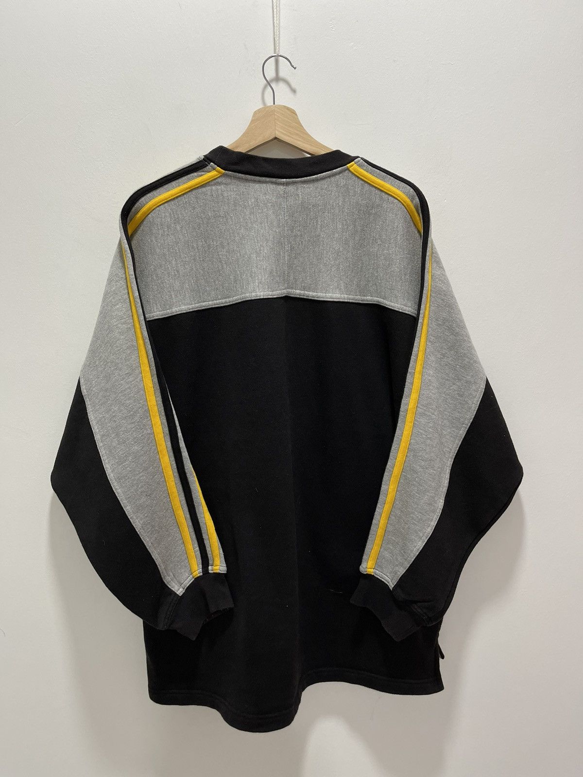 Adidas VINTAGE ADIDAS SPELLOUT MINI LOGO BAGGY SWEATSHIRT Size US XL / EU 56 / 4 - 5 Thumbnail
