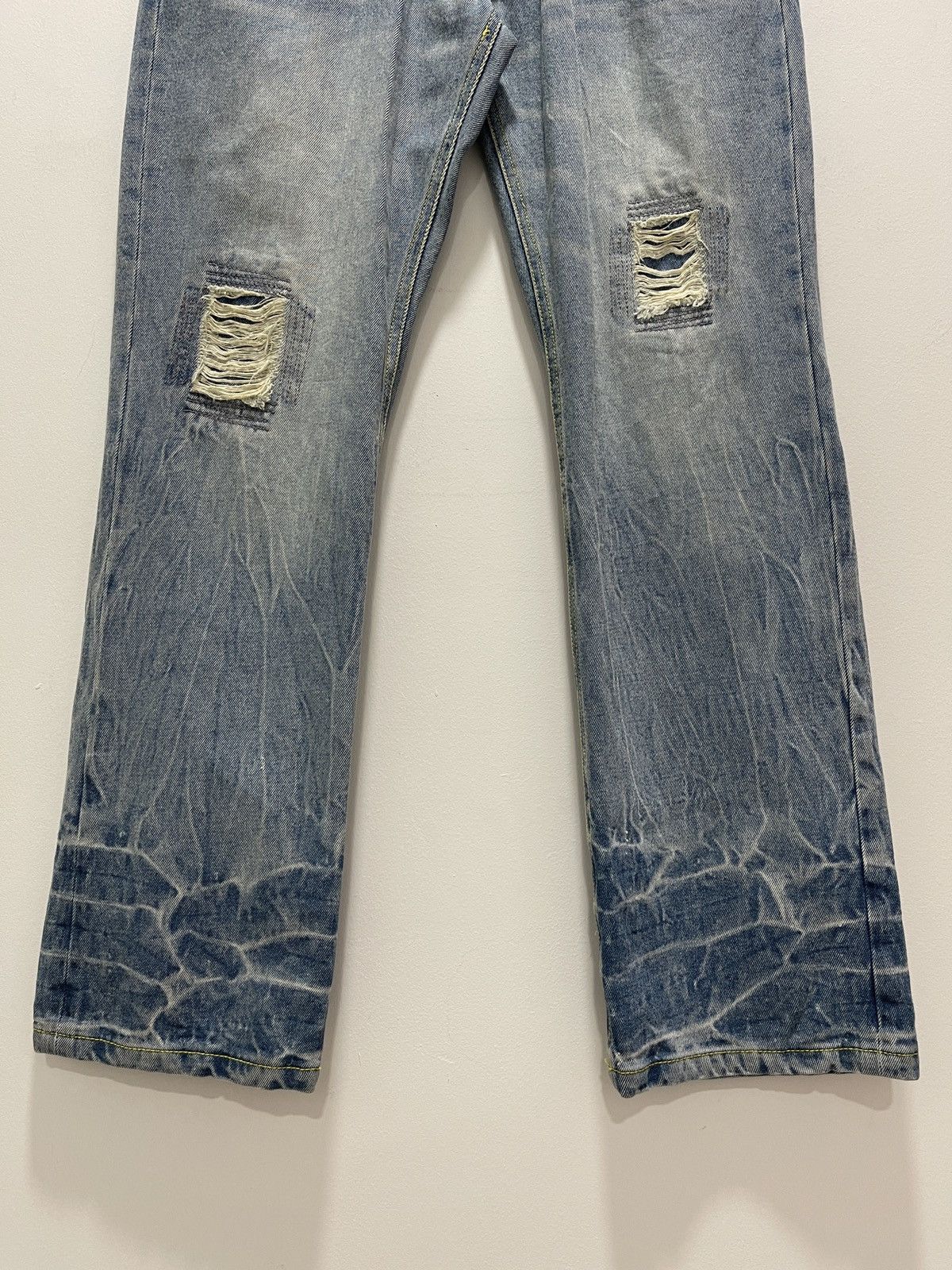 Body Glove × Vintage BODY GLOVE EMBROIDERY PATCHES DISTRESSED DENIM JEANS Size US 32 / EU 48 - 10 Thumbnail