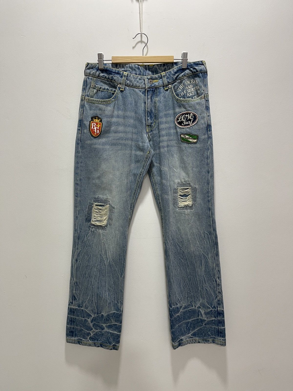 Body Glove × Vintage BODY GLOVE EMBROIDERY PATCHES DISTRESSED DENIM JEANS Size US 32 / EU 48 - 6 Thumbnail