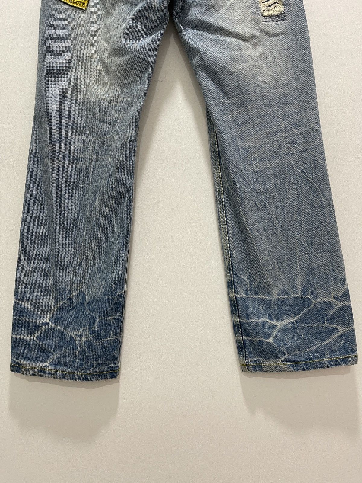 Body Glove × Vintage BODY GLOVE EMBROIDERY PATCHES DISTRESSED DENIM JEANS Size US 32 / EU 48 - 5 Thumbnail