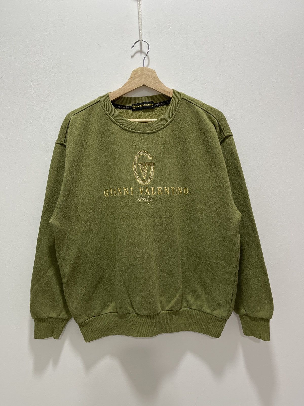 image of Vintage Gianni Valentino Embroidered Spell Out Sweatshirt in Olive, Men's (Size Medium)