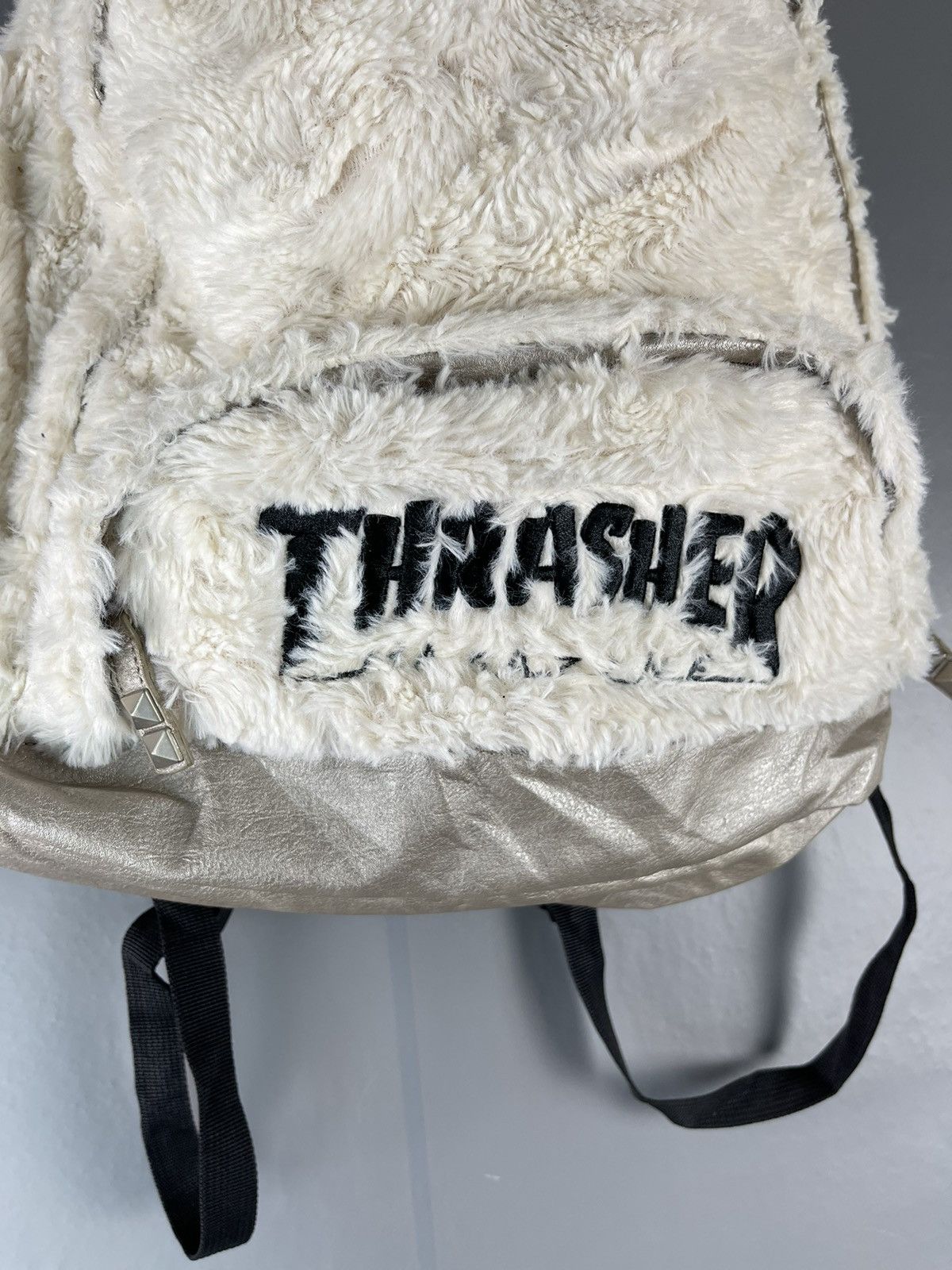 Girl Skateboards VINTAGE THRASHER MEGAZINE SHERPA BACKPACK Size ONE SIZE - 6 Thumbnail