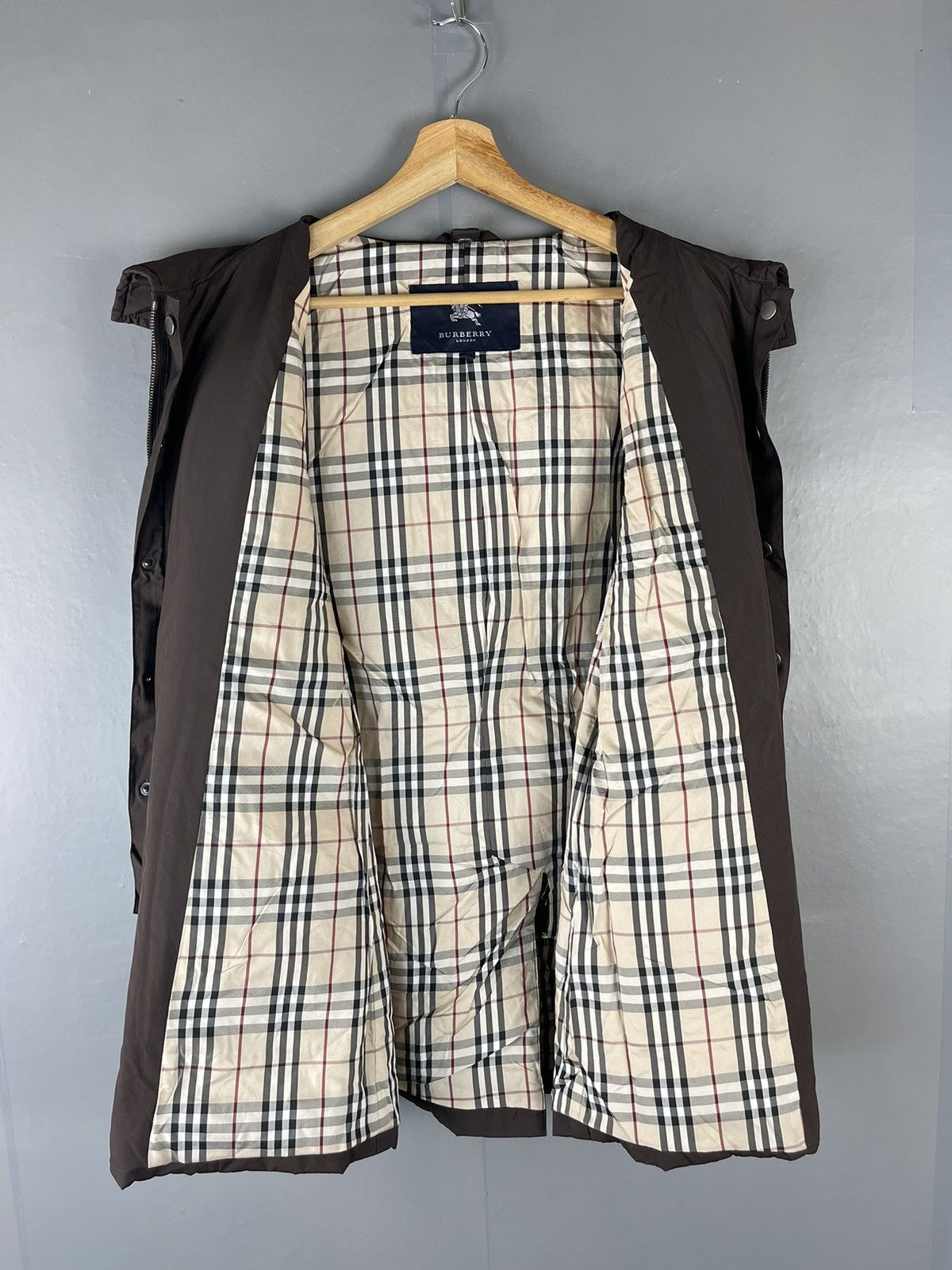 Burberry BURBERRY LONDON NOVA CHECK ZIPPER JACKET Size S / US 4 / IT 40 - 2 Thumbnail