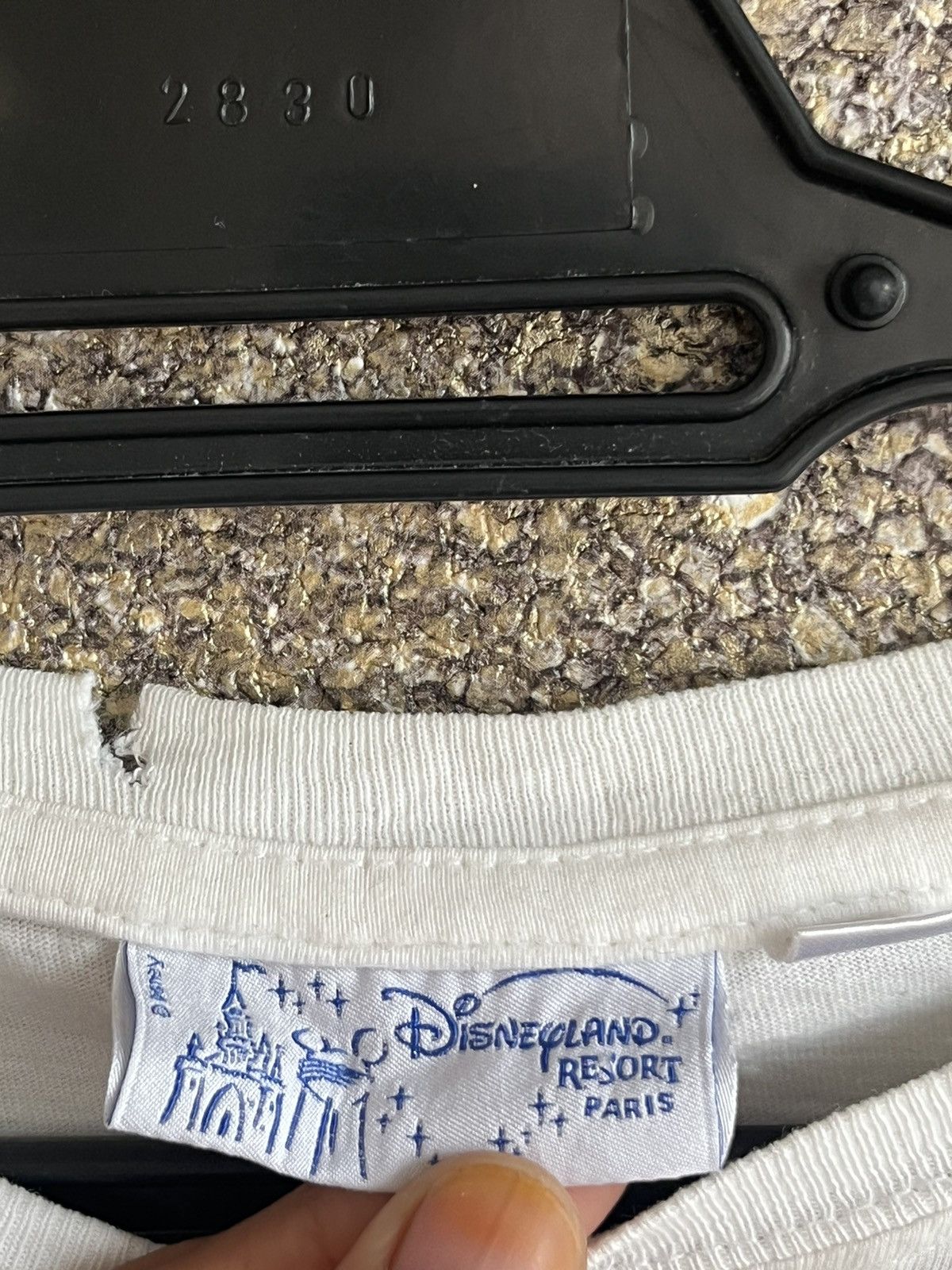 Disney × Vintage Disney resort paris ft59 Size US M / EU 48-50 / 2 - 3 Thumbnail