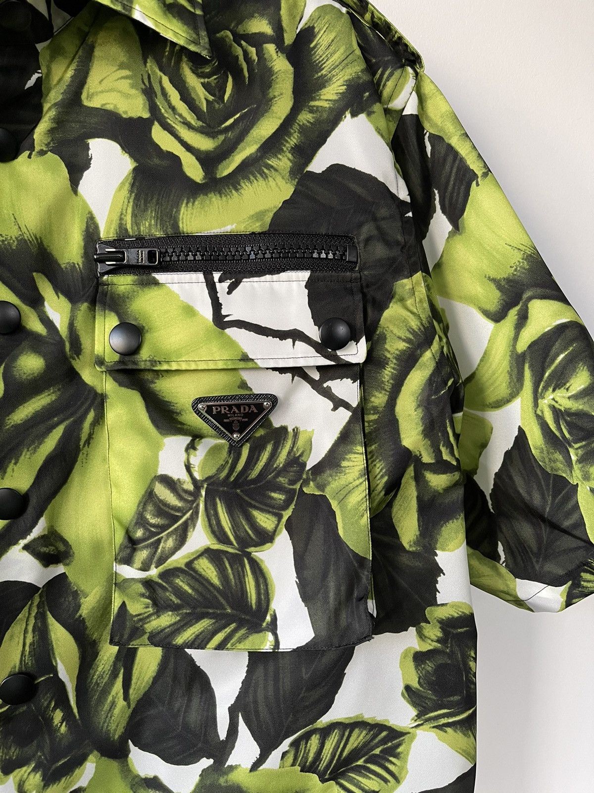 Prada Prada Rose Print Bowling Shirt Size US M / EU 48-50 / 2 - 4 Thumbnail