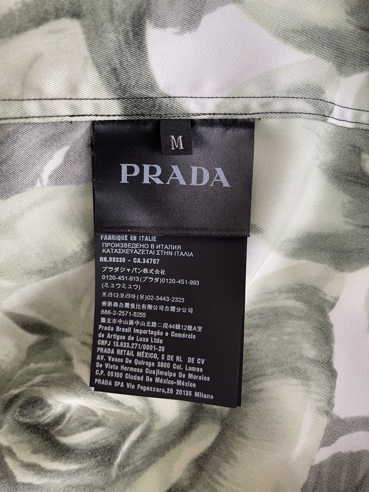 Prada Prada Rose Print Bowling Shirt Size US M / EU 48-50 / 2 - 8 Thumbnail