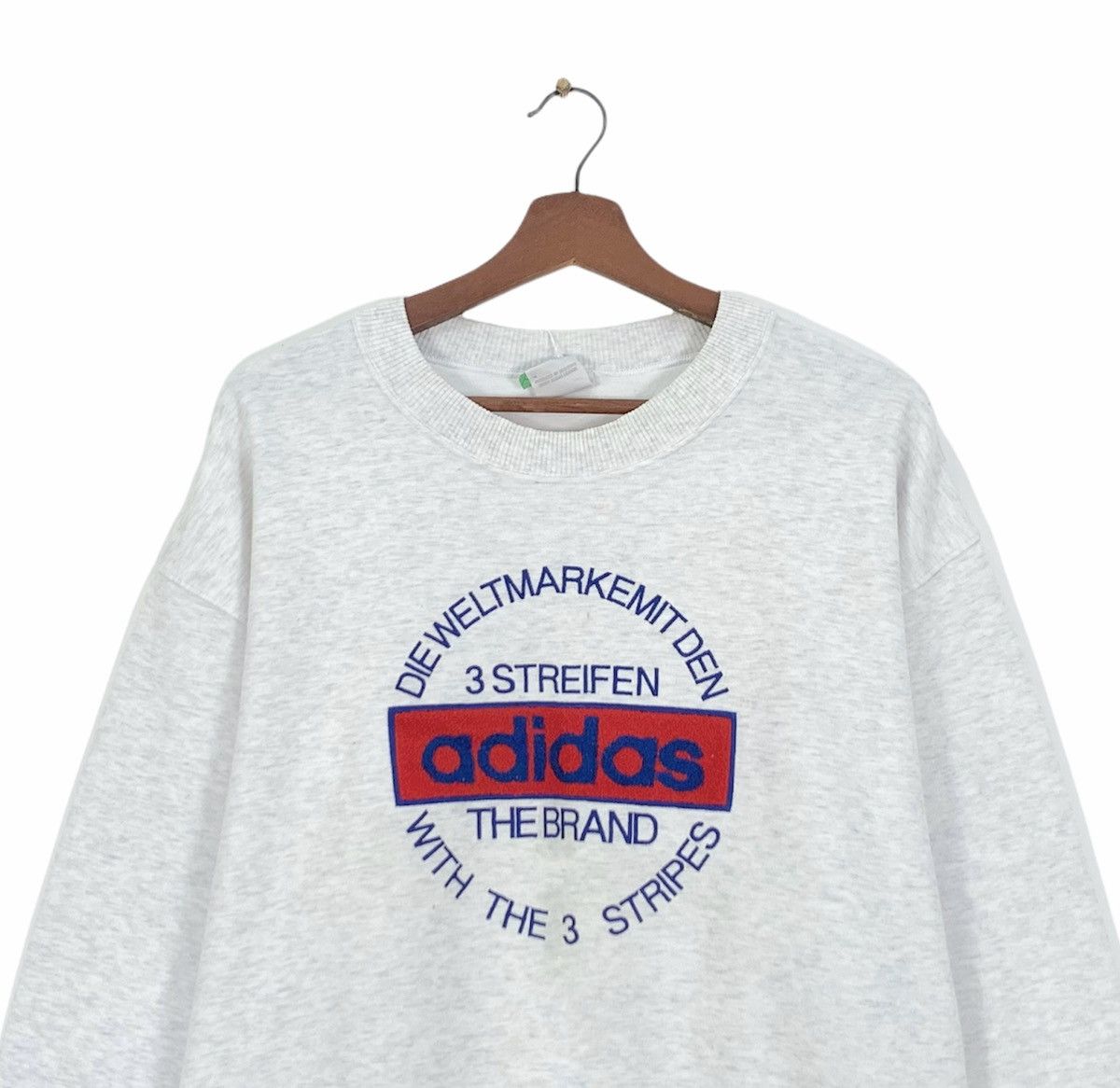 Adidas Vintage 90s Adidas Crewneck Embroidered Logo Size US M / EU 48-50 / 2 - 1 Thumbnail