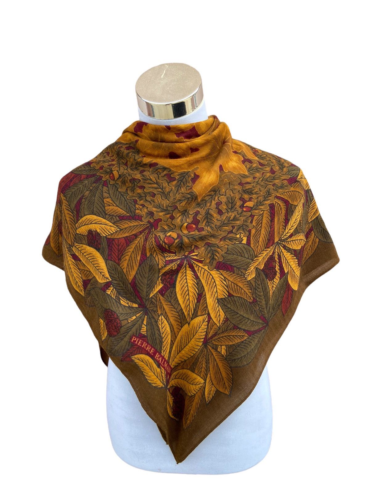 Pierre Balmain Vintage Piere Balmain Scarf Size ONE SIZE - 1 Thumbnail