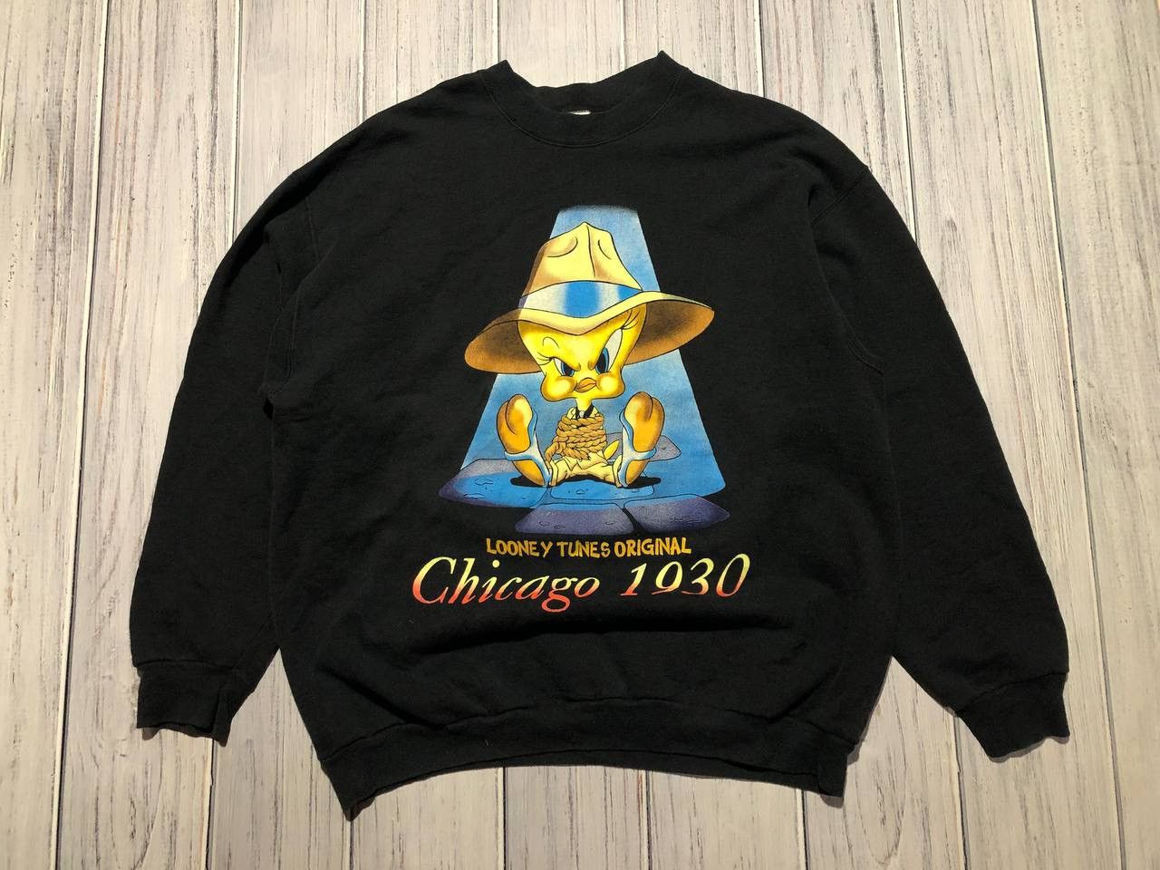 Warner Bros Vintage Warner Bros Sweatshirt Looney Tunes 1997 Twetty Pie Size US XL / EU 56 / 4 - 1 Thumbnail