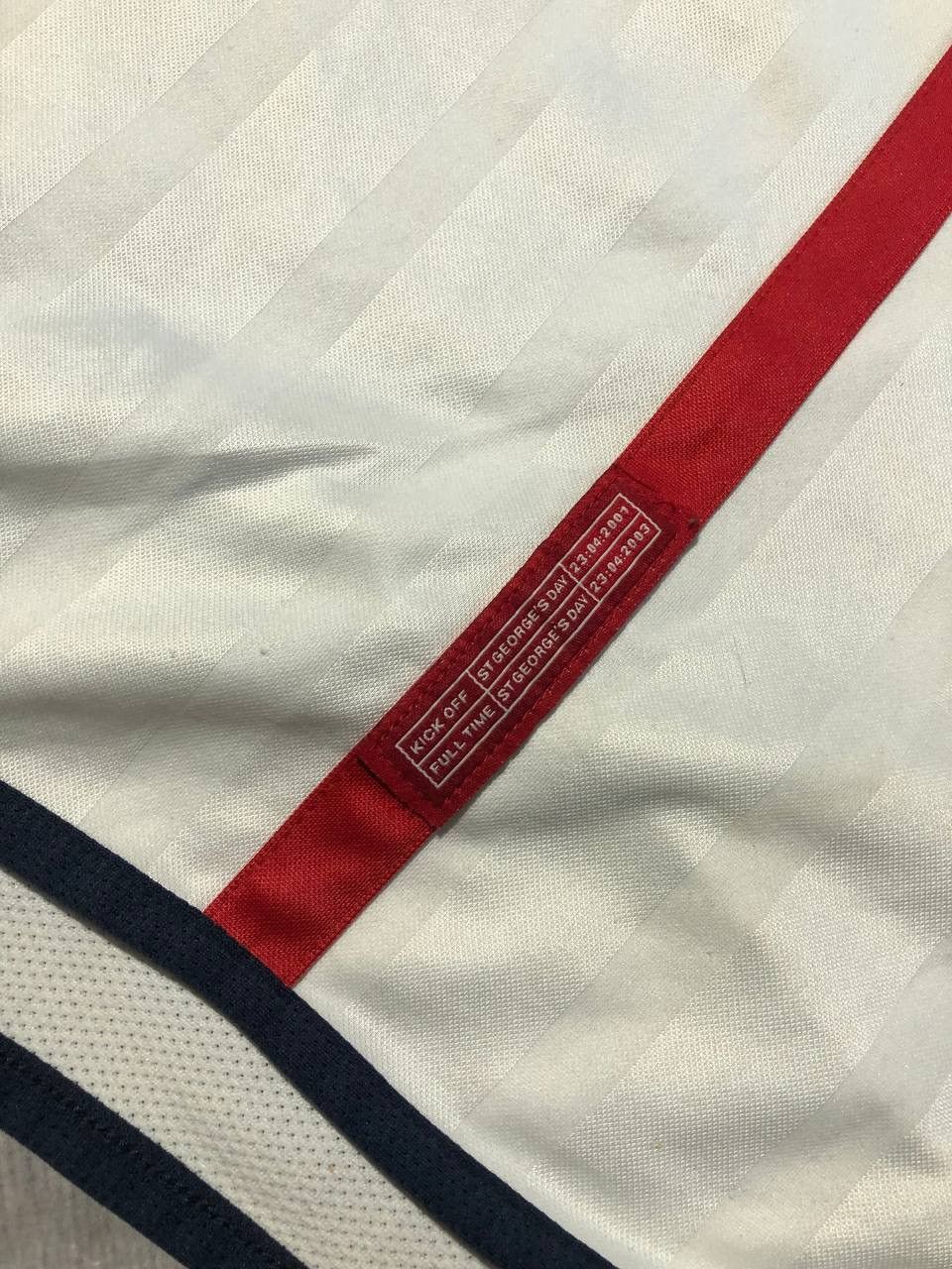 Umbro England 2001 2003 Owen #10 Home Shirt Jersey Long Sleeve Size US S / EU 44-46 / 1 - 18 Thumbnail