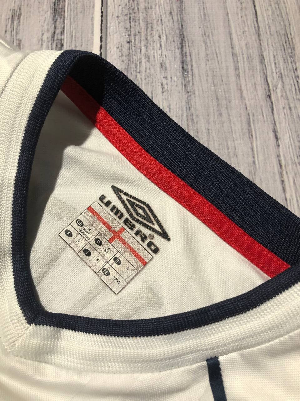 Umbro England 2001 2003 Owen #10 Home Shirt Jersey Long Sleeve Size US S / EU 44-46 / 1 - 15 Thumbnail