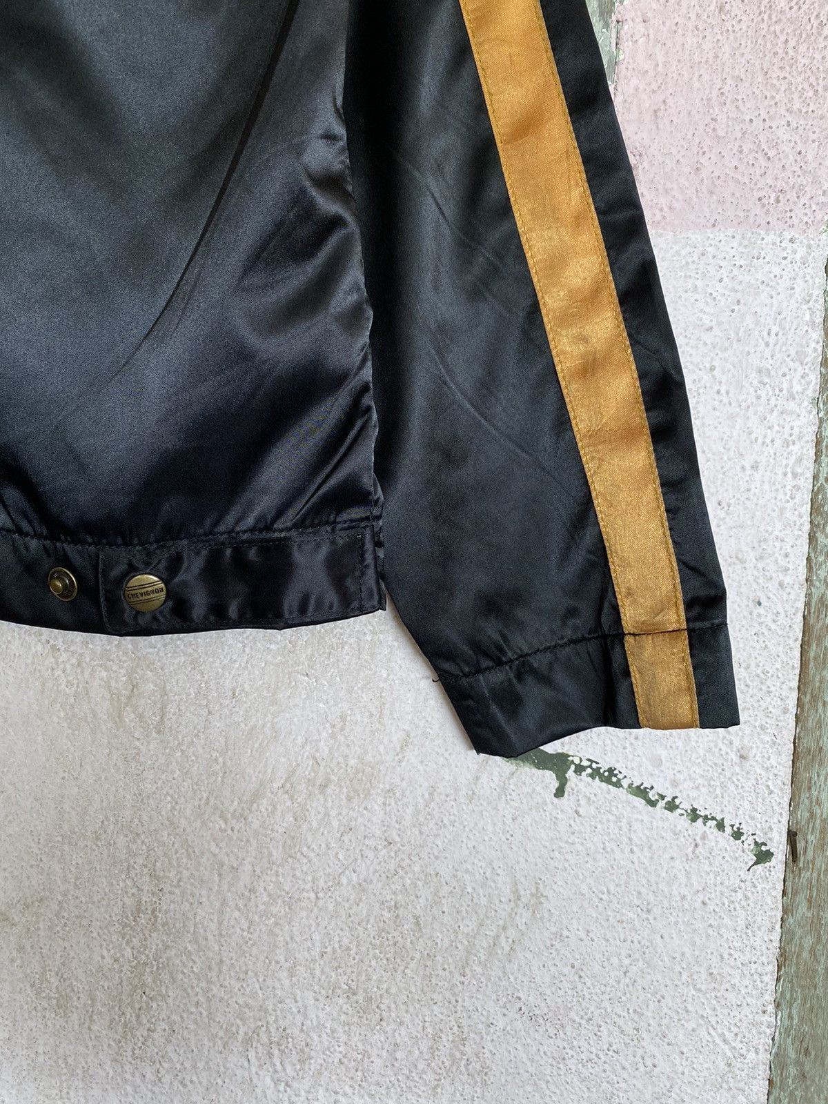 Chevignon × Japanese Brand × Vintage ⚡️Steals⚡️ Chevignon Girl Satin Jacket Size US M / EU 48-50 / 2 - 7 Thumbnail