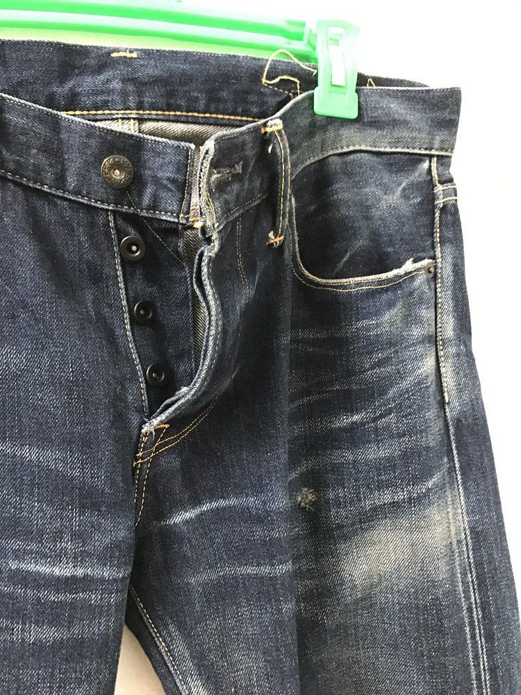 Indigo × KURO KURO Japan "GRAPHITE" Distressed Selvedge Indigo Denim Jeans Size US 30 / EU 46 - 7 Thumbnail