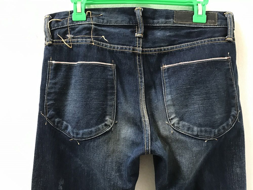 Indigo × KURO KURO Japan "GRAPHITE" Distressed Selvedge Indigo Denim Jeans Size US 30 / EU 46 - 10 Thumbnail