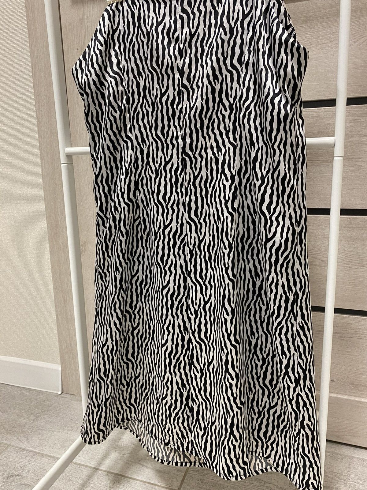 Designer × Diane von Furstenberg Diane Von Furstenberg Silk Beads Zebra Sleeveless Dress Size M / US 6-8 / IT 42-44 - 10 Thumbnail