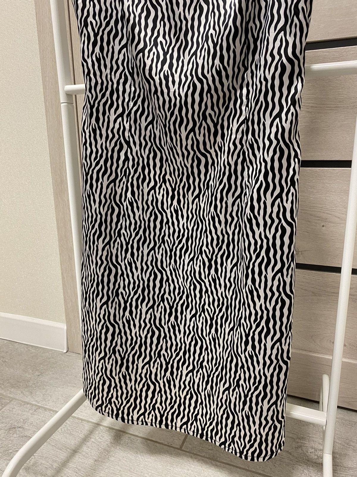 Designer × Diane von Furstenberg Diane Von Furstenberg Silk Beads Zebra Sleeveless Dress Size M / US 6-8 / IT 42-44 - 3 Thumbnail