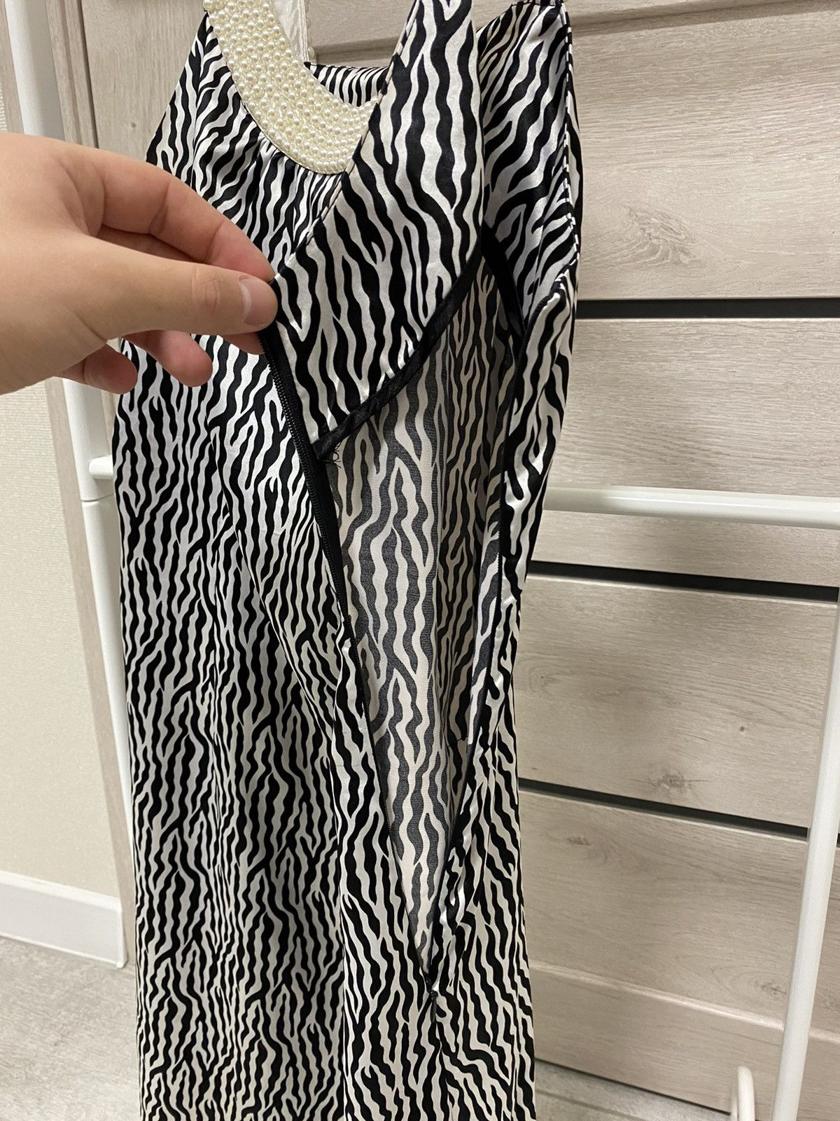 Designer × Diane von Furstenberg Diane Von Furstenberg Silk Beads Zebra Sleeveless Dress Size M / US 6-8 / IT 42-44 - 5 Thumbnail