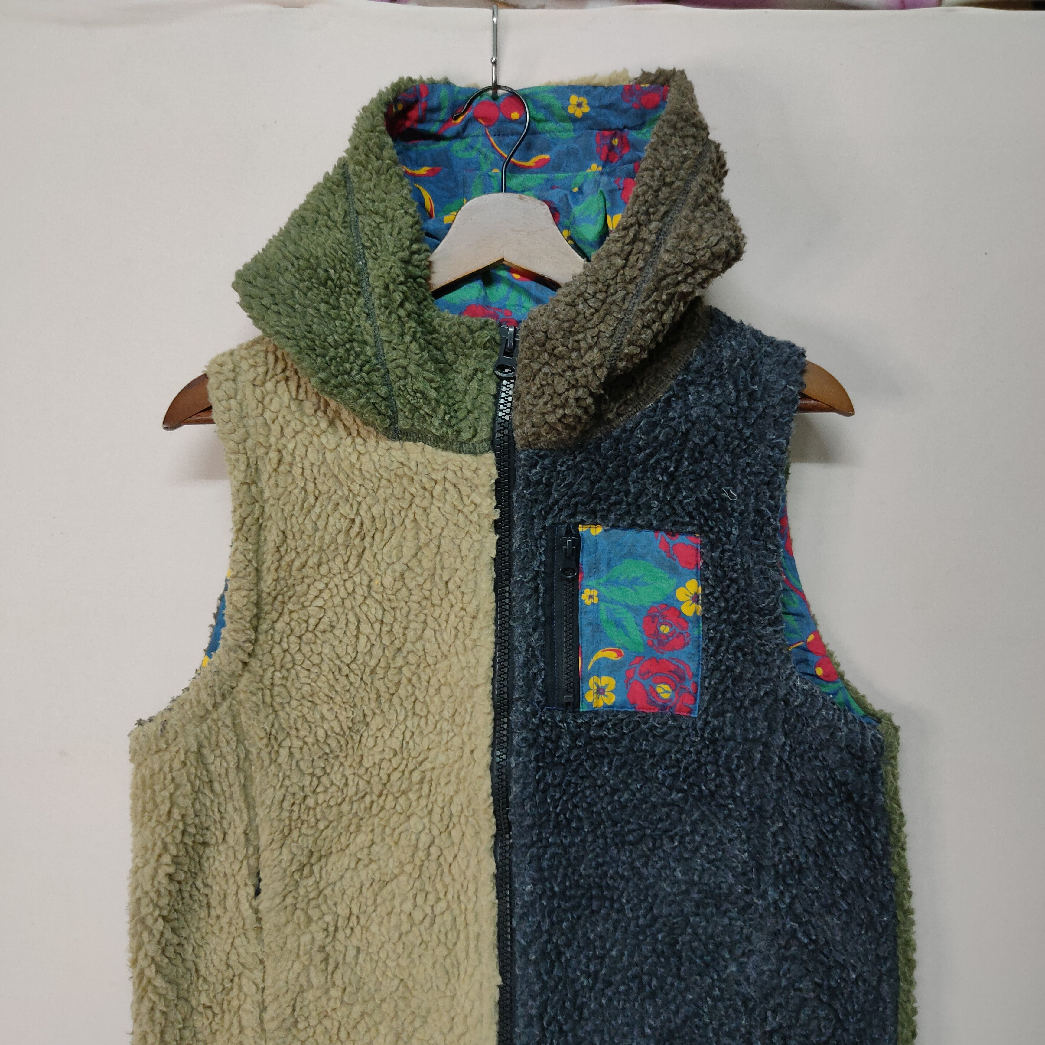 Japanese Brand VINTAGE TITICACA FLORA FLEECE ZIPPER UPS VEST Size US M / EU 48-50 / 2 - 6 Thumbnail