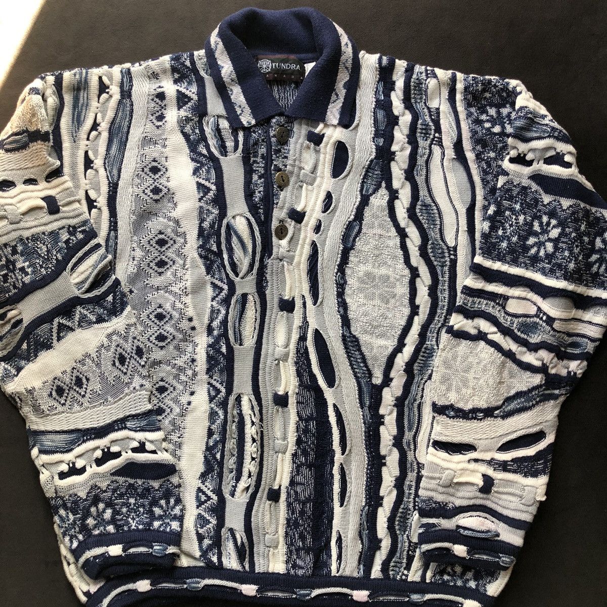 Vintage Tundra 3D knit sweater Coogi type