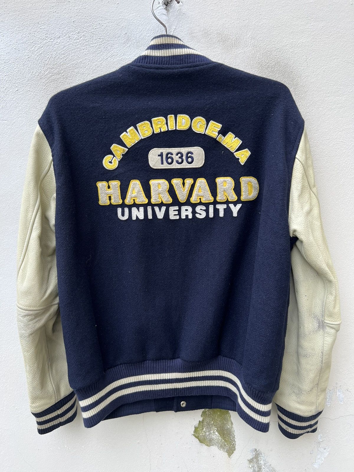 Leather Vintage 2000s Harvard University Crimson Varsity Jacket Size US L / EU 52-54 / 3 - 6 Thumbnail