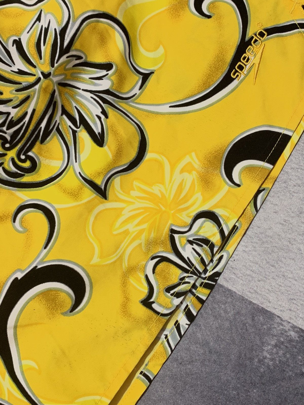 Speedo × Vintage Vintage swimming art shorts streetwear Y2K style size XL Size US 36 / EU 52 - 6 Thumbnail