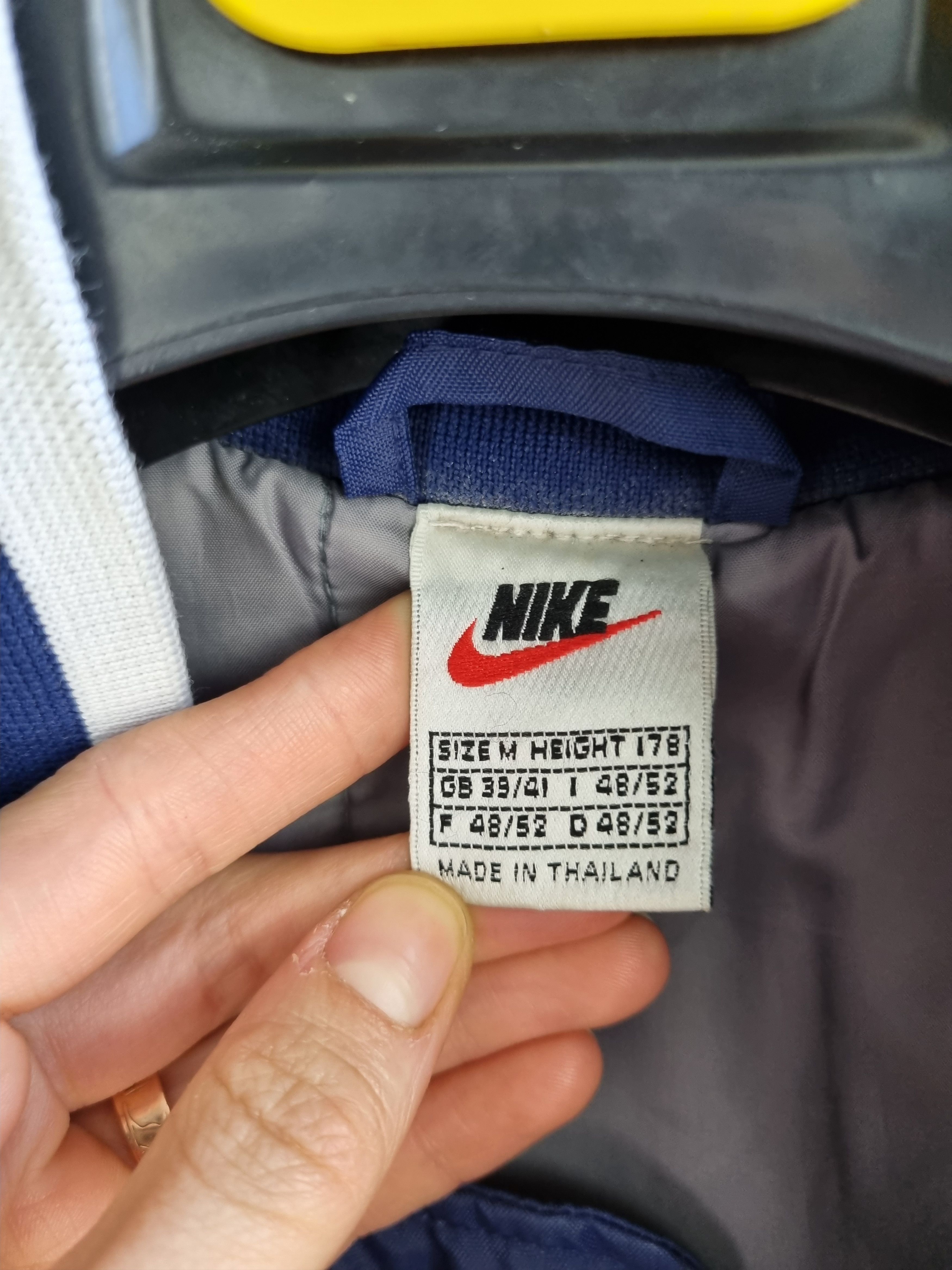 Nike × Vintage Rare Nike Attractive Big Logo Vintage Light Jacket Size US M / EU 48-50 / 2 - 9 Thumbnail