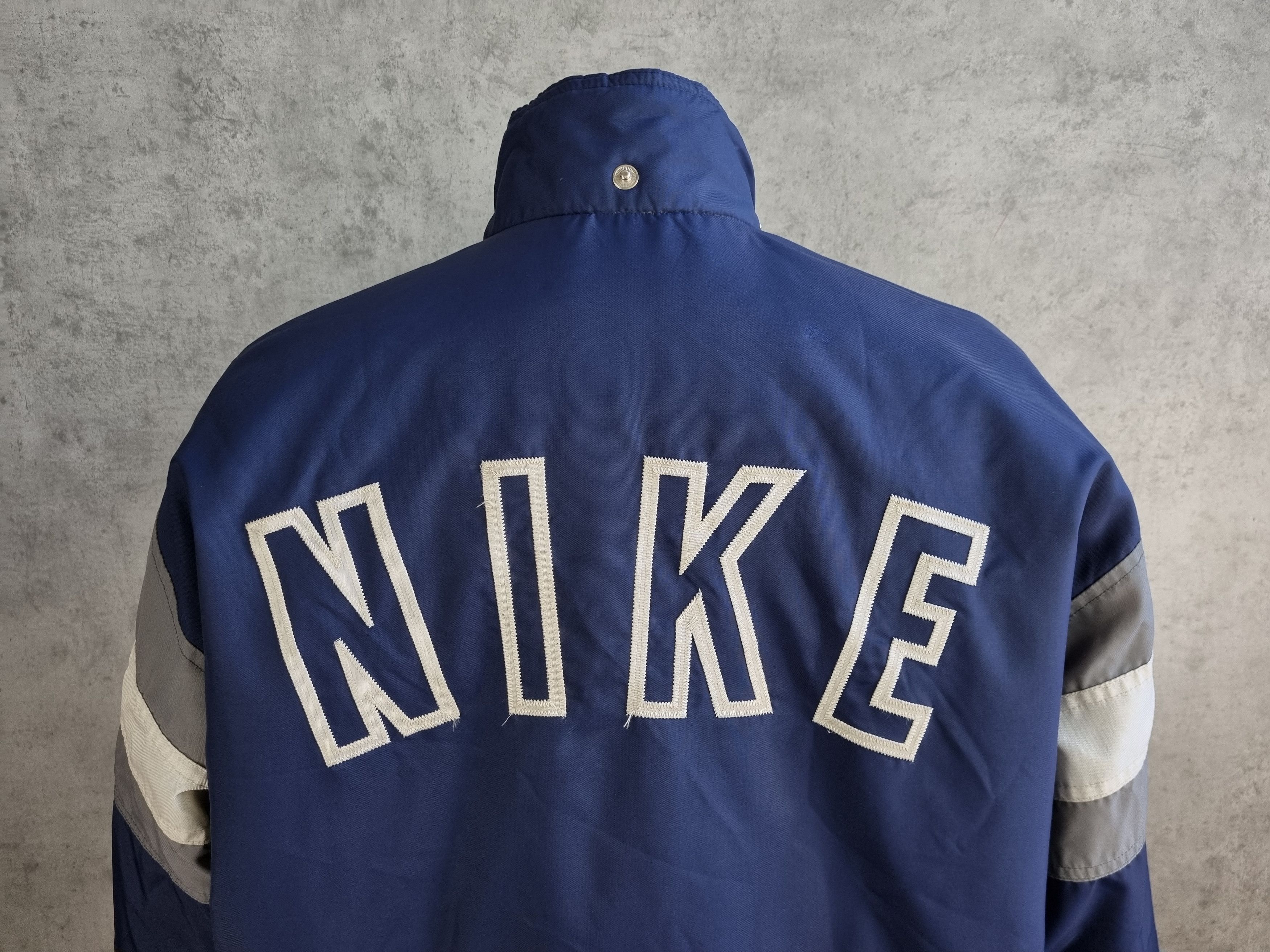 Nike × Vintage Rare Nike Attractive Big Logo Vintage Light Jacket Size US M / EU 48-50 / 2 - 7 Thumbnail