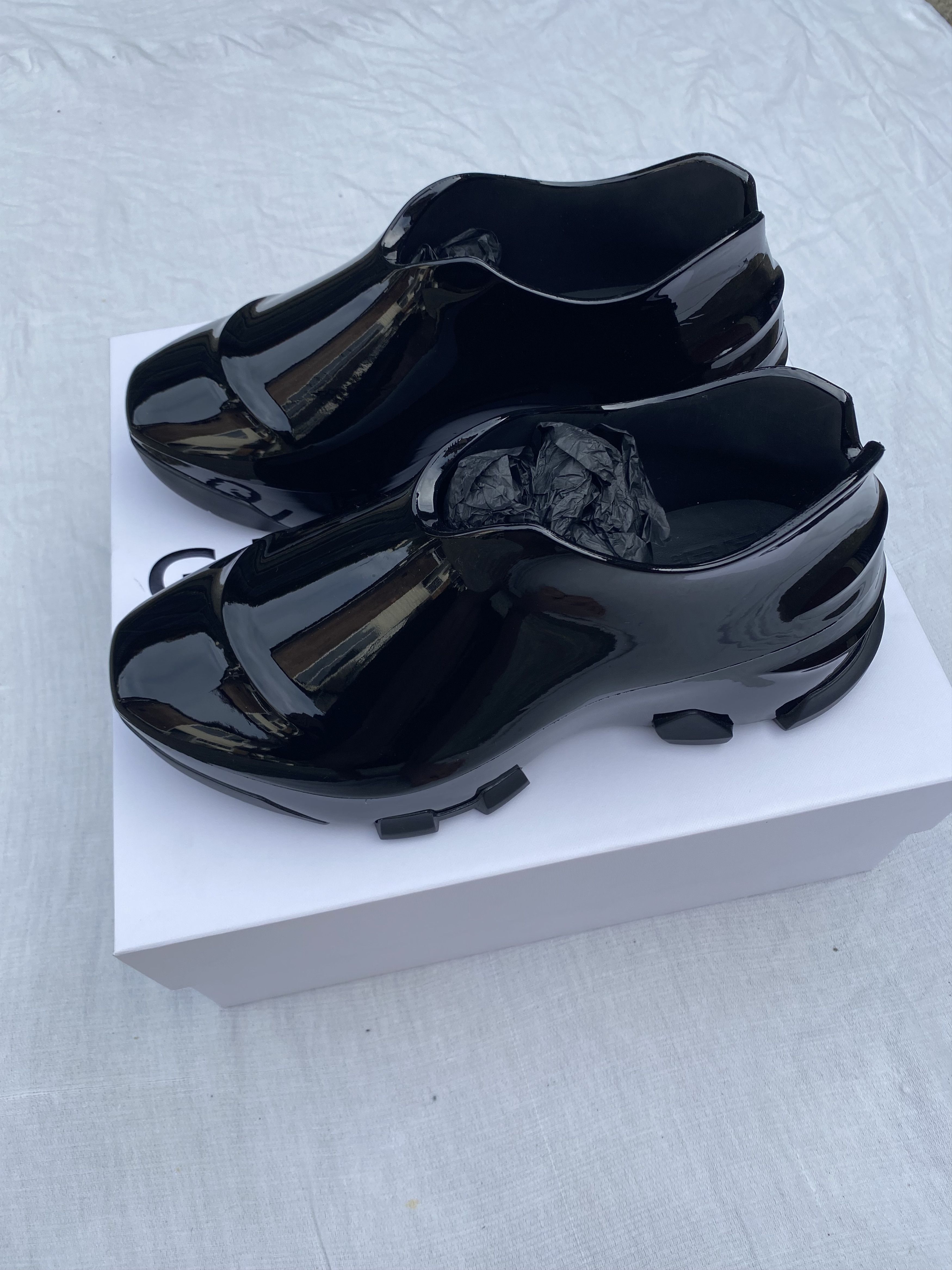Givenchy Monumental Mallow Low - Shiny Black Rubber Size US 13 / EU 46 - 1 Thumbnail