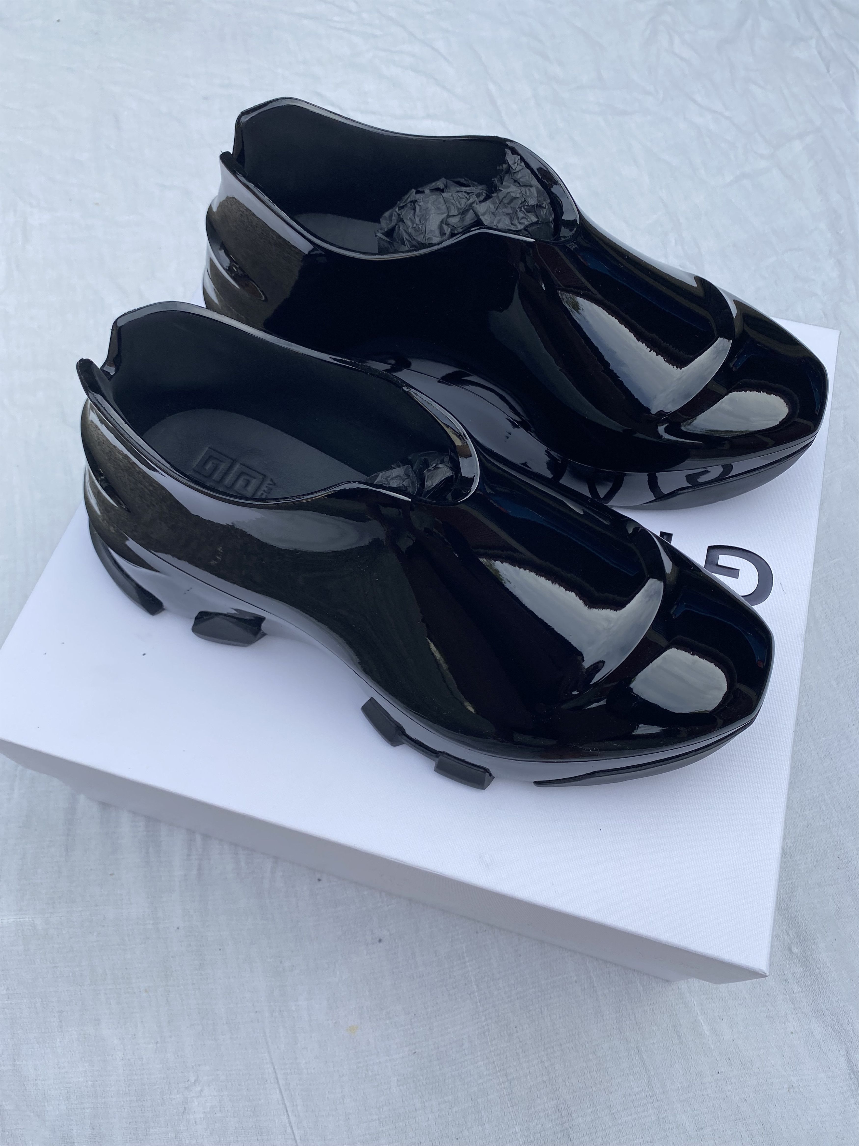 Givenchy Monumental Mallow Low - Shiny Black Rubber Size US 13 / EU 46 - 2 Thumbnail