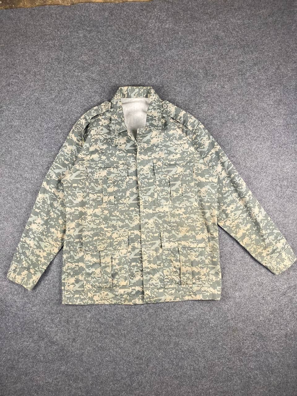 image of Avant Garde x Camo Military Digital Camo Jacket Nice Design, Men's (Size Large)