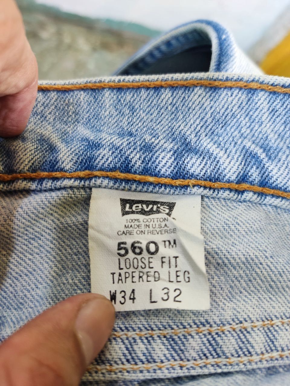 Levi's vintage levis 560 loose fit tapered leg denim Size US 35 - 6 Thumbnail