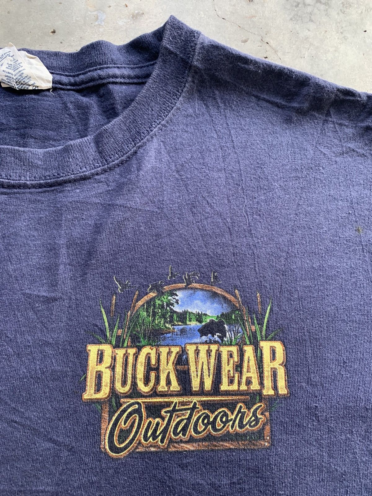 Vintage Vintage Y2K Buck Wear Outdoors Bass Fishing Printed Tee Size US XL / EU 56 / 4 - 5 Thumbnail