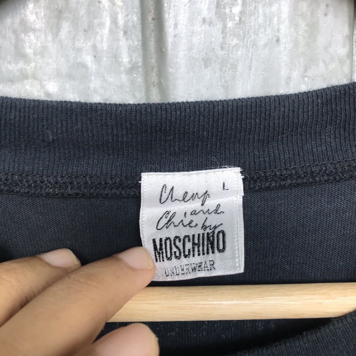 Moschino *OG!! MOSCHINO Spellout Logo Men Clothing tees Size US L / EU 52-54 / 3 - 9 Thumbnail
