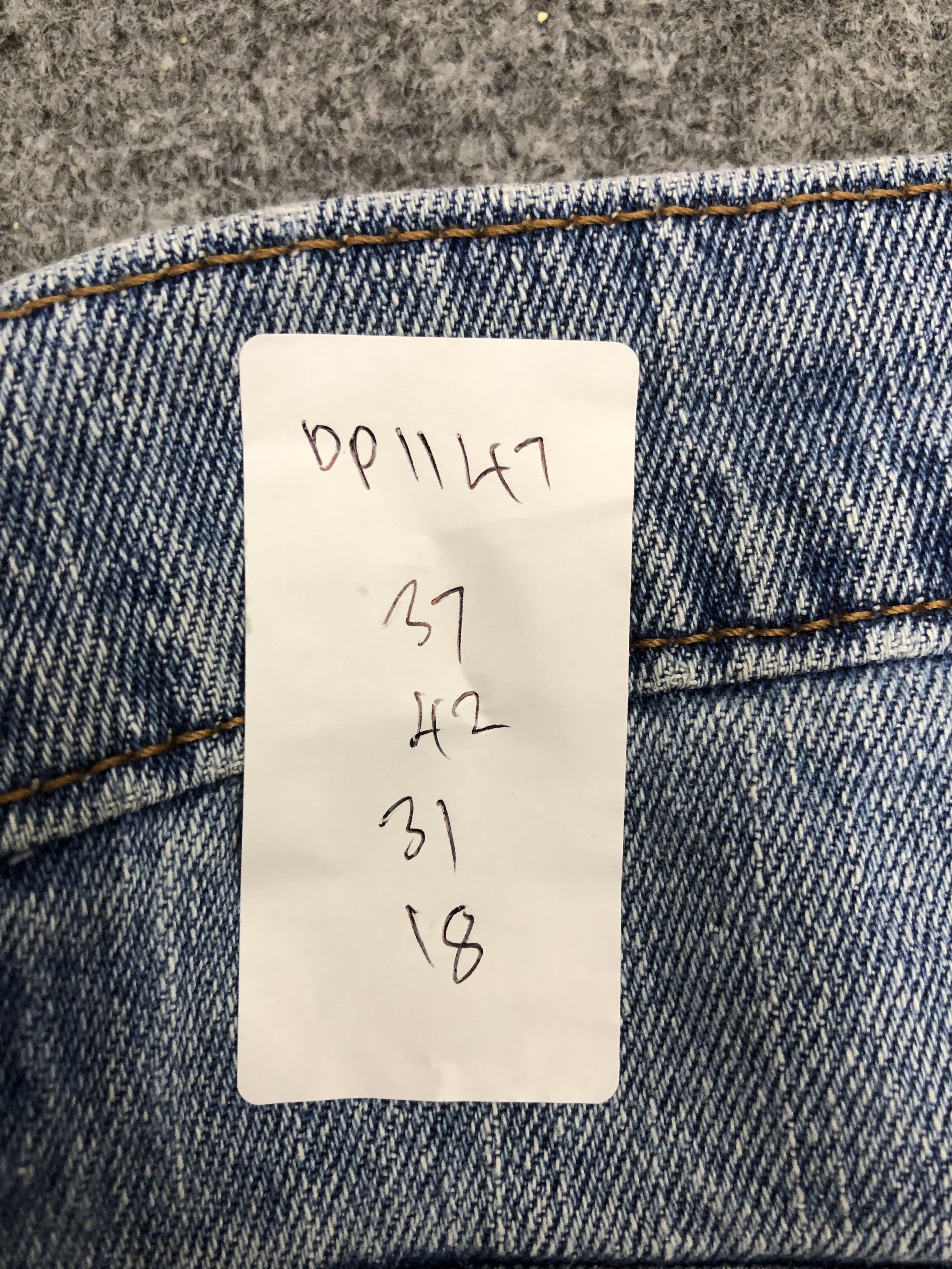 Levi's × Vintage Vintage Levis 559 Faded Blue Jeans DP1147 Size US 37 - 11 Thumbnail