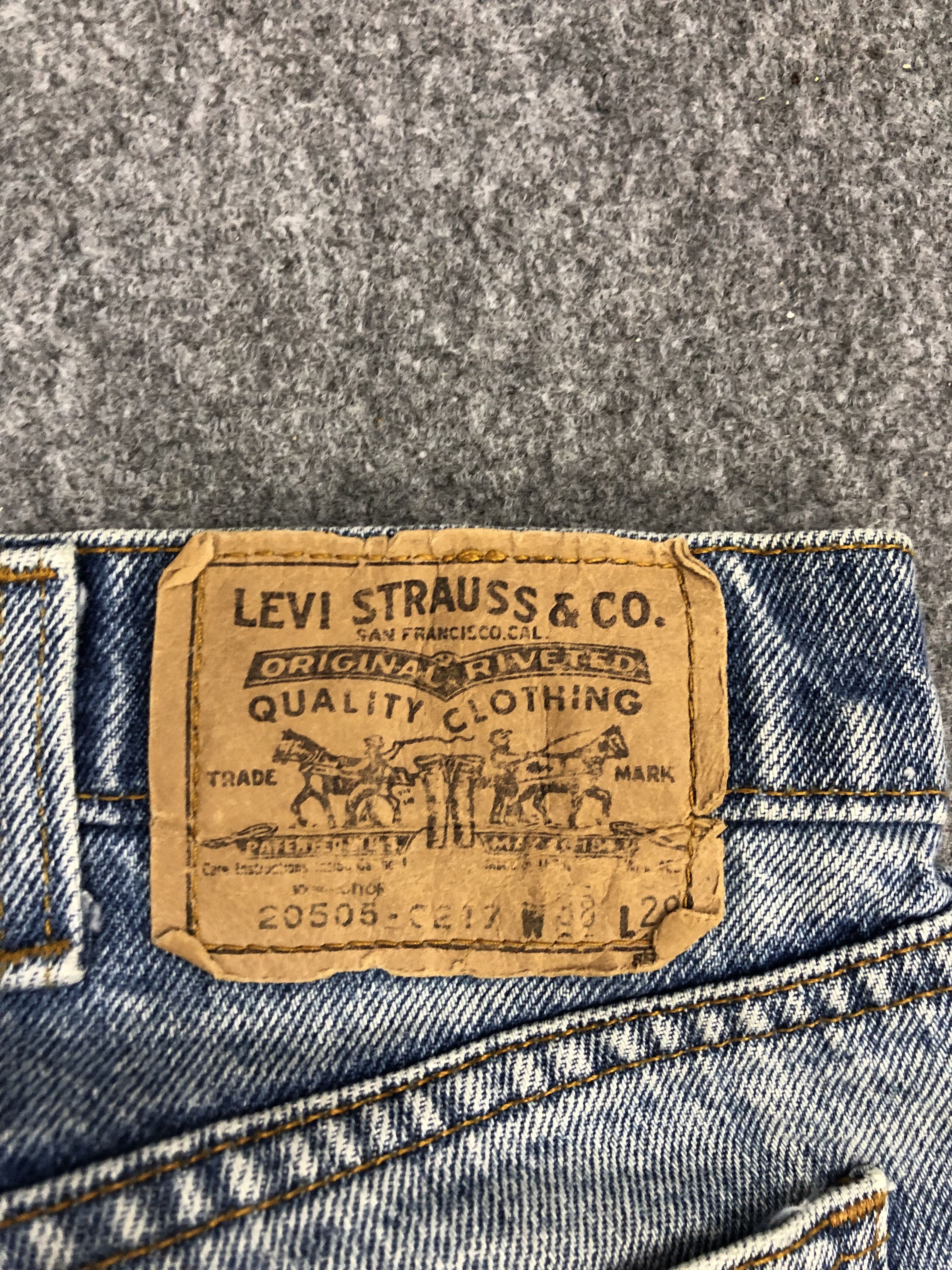 Levi's × Vintage Vintage 90s Levis 505 Orange Tabs Light Wash Jeans Size US 37 - 5 Thumbnail