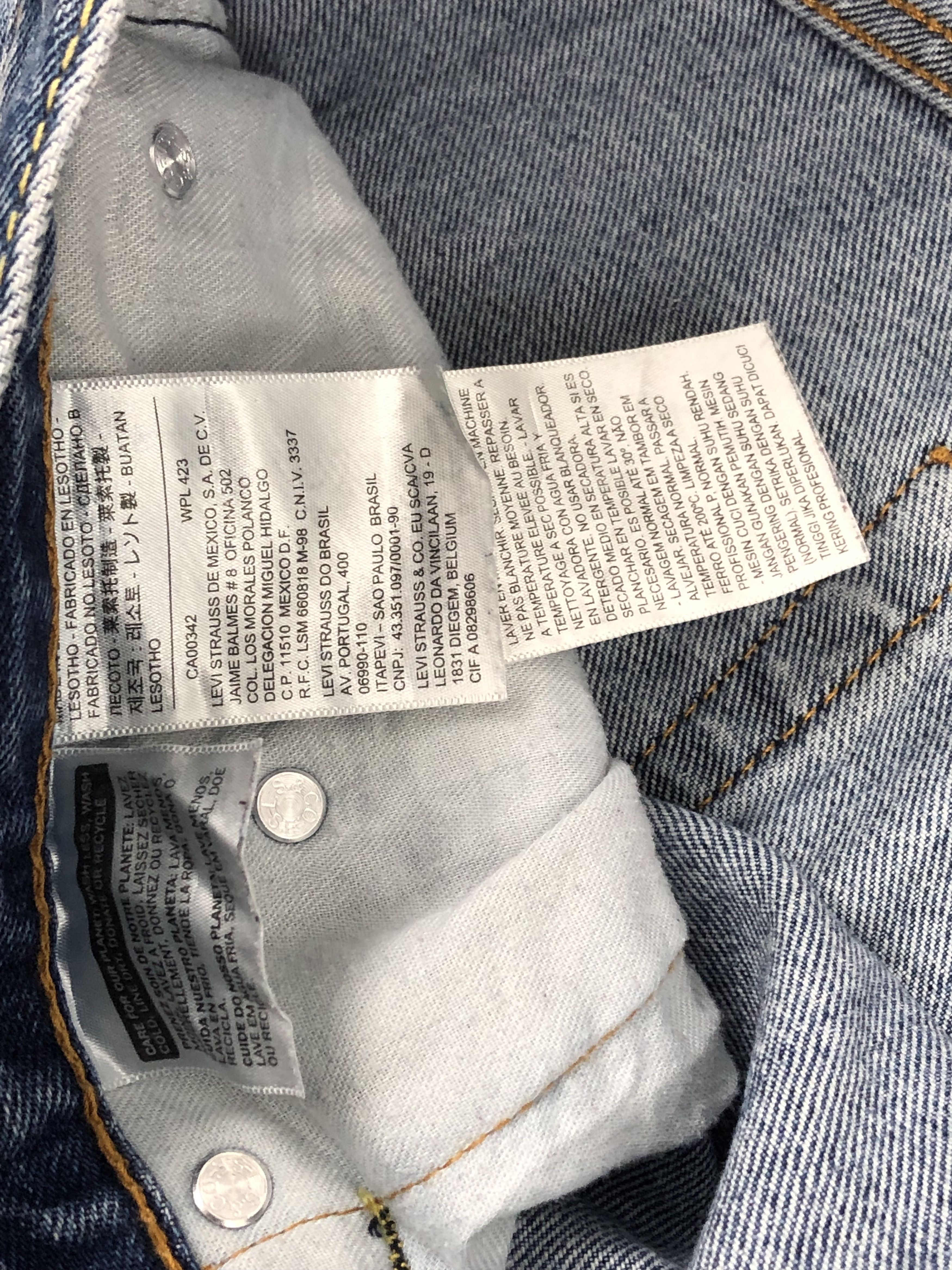 Levi's Vintage Levis 550 Faded Blue Jeans DP1567 Size US 41 - 7 Thumbnail