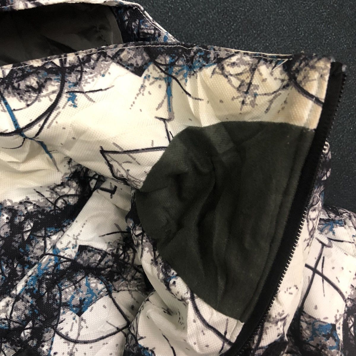 Japanese Brand Vintage Difender Fullprint Zipper Ups Hoodie Jacket Size US XL / EU 56 / 4 - 12 Thumbnail