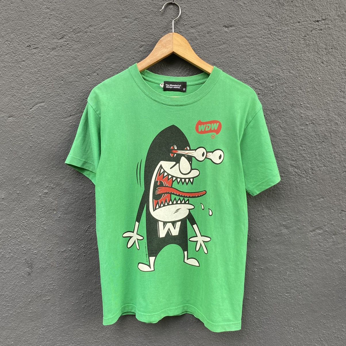 Thrashed Faded Vintage Y2K Beams Art For Everyday Tshirt