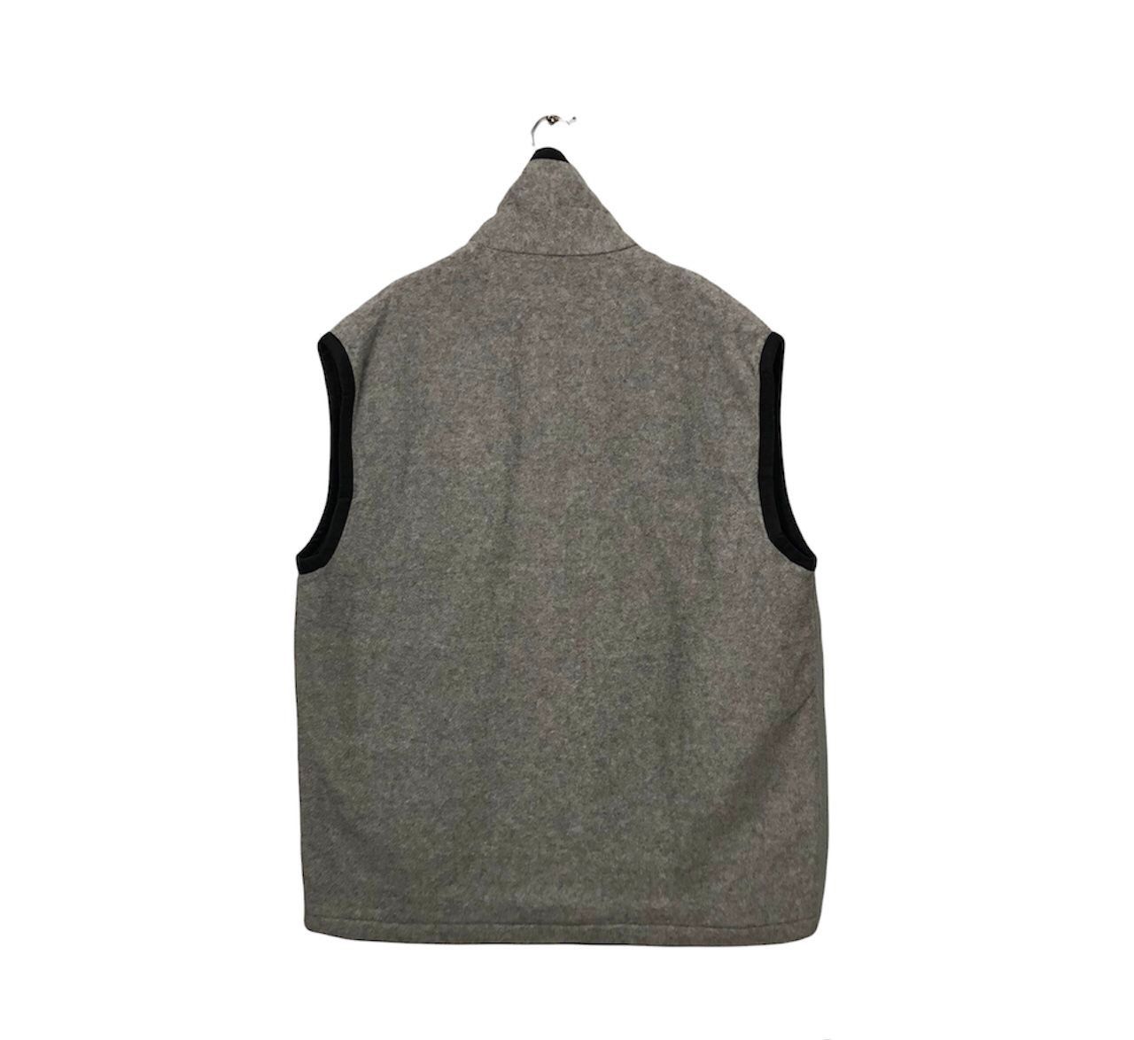 Lyle & Scott Vintage Lyle & Scott Embroidery Small Logo Button Ups Vest Size US L / EU 52-54 / 3 - 4 Thumbnail