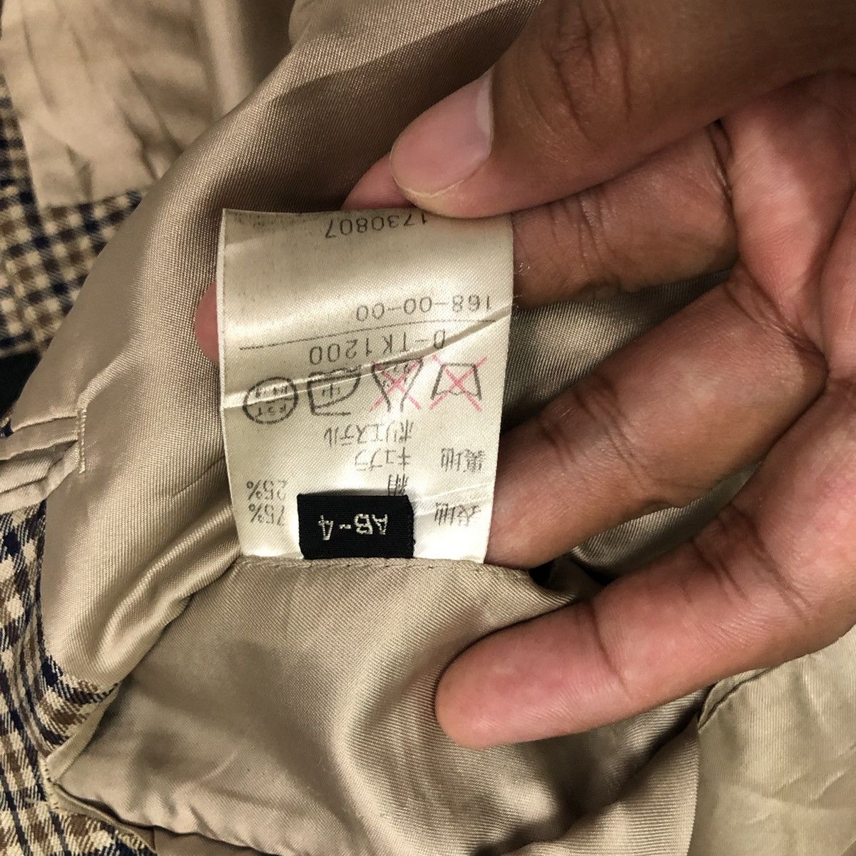 Aquascutum Vintage Aquascutum Plaid Blazer Coat Jacket Made in Japan Size US M / EU 48-50 / 2 - 11 Thumbnail