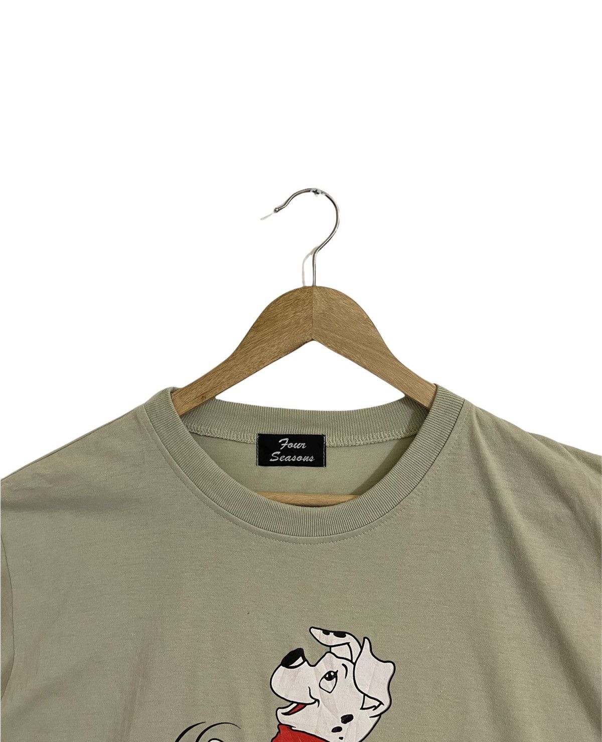 Disney Vintage Movie 101 Dalmitian tshirt cartoon tshirt Size US M / EU 48-50 / 2 - 4 Thumbnail