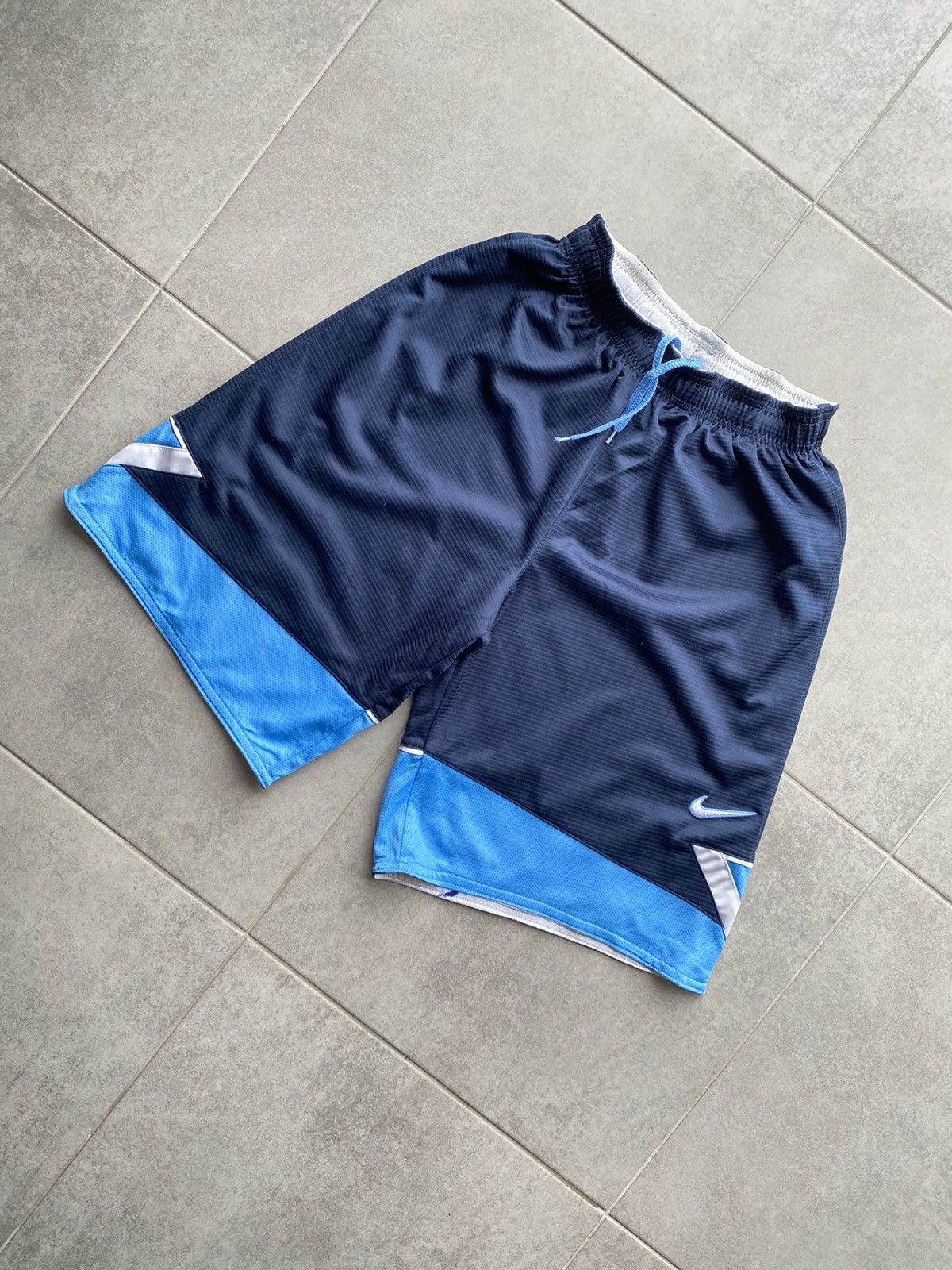 Nike Vintage Nike Shorts Reversible Size US 30 / EU 46 - 4 Thumbnail