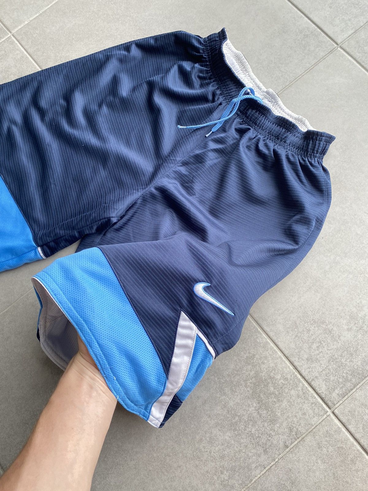 Nike Vintage Nike Shorts Reversible Size US 30 / EU 46 - 1 Thumbnail