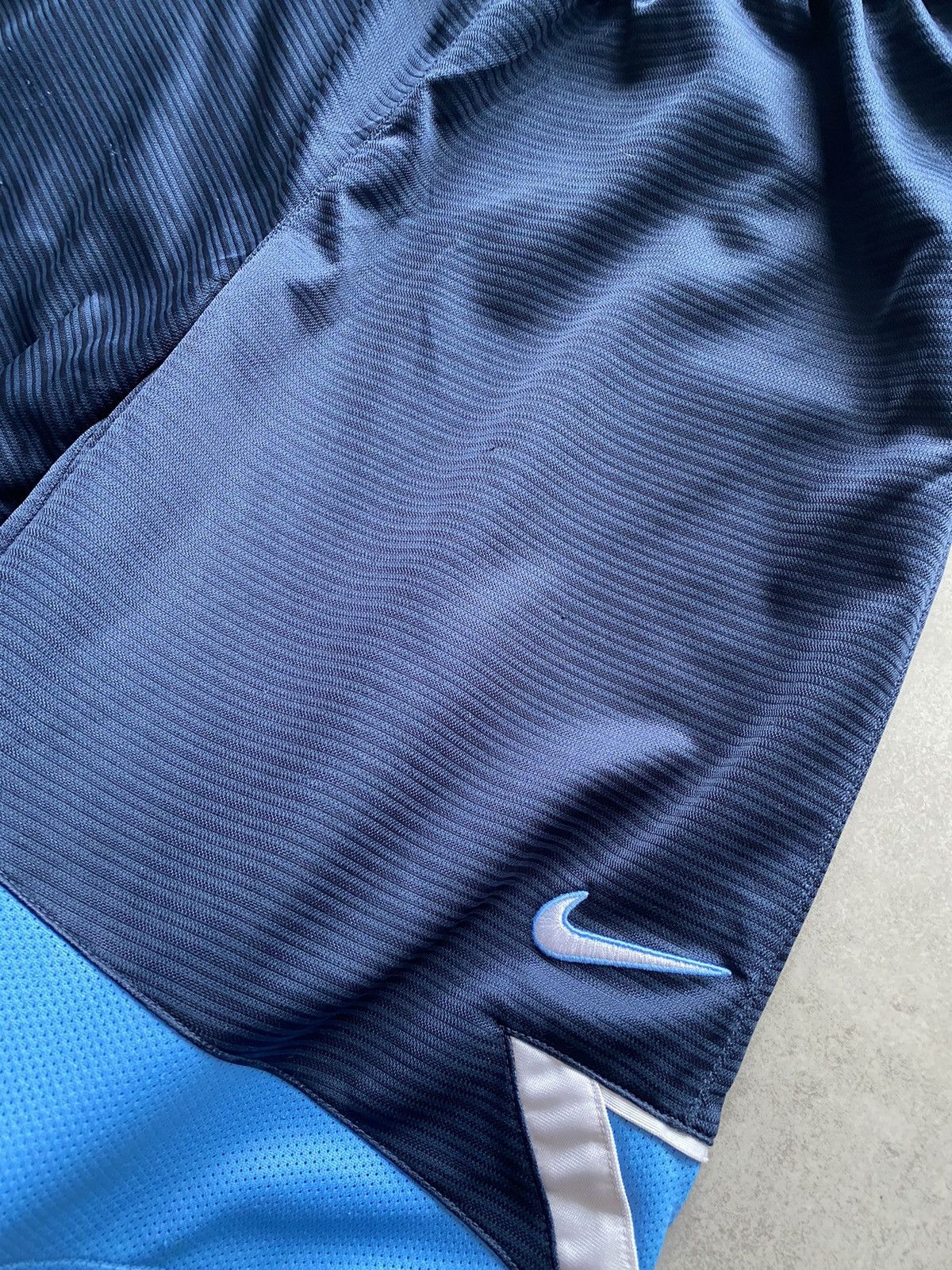 Nike Vintage Nike Shorts Reversible Size US 30 / EU 46 - 14 Thumbnail
