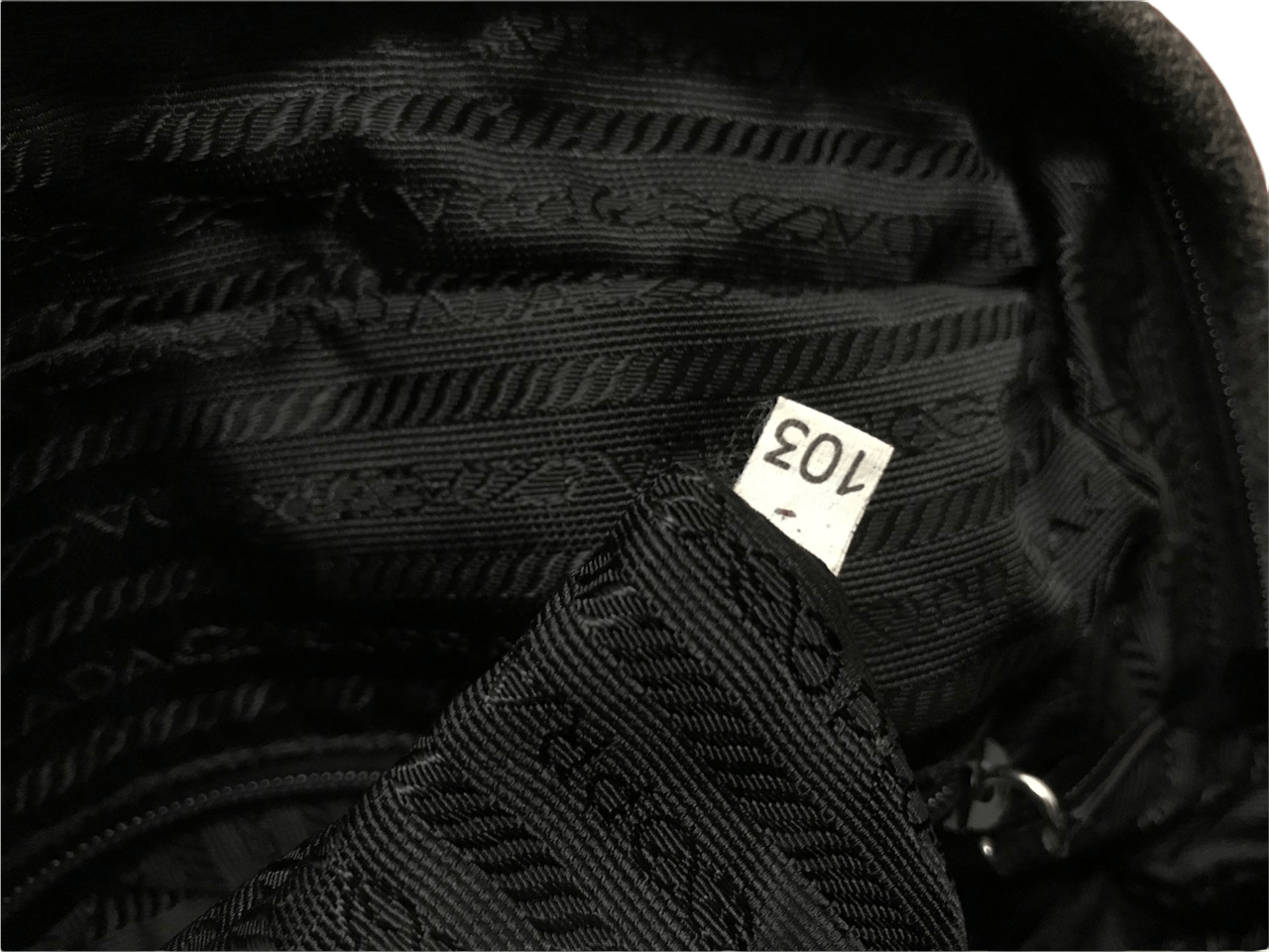 Prada Prada Body Bag Size ONE SIZE - 7 Thumbnail