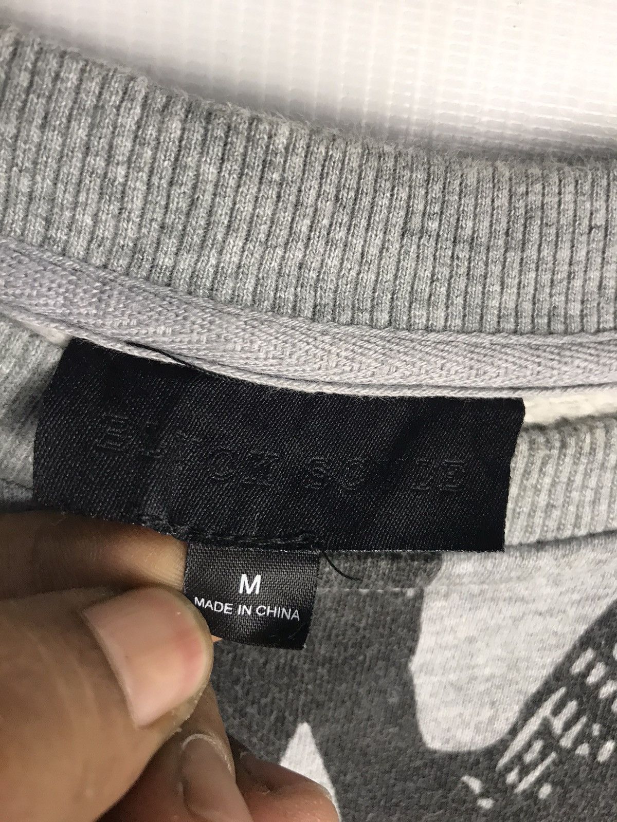 Japanese Brand Overprint printed sweatshirt by black scale Size US M / EU 48-50 / 2 - 5 Thumbnail